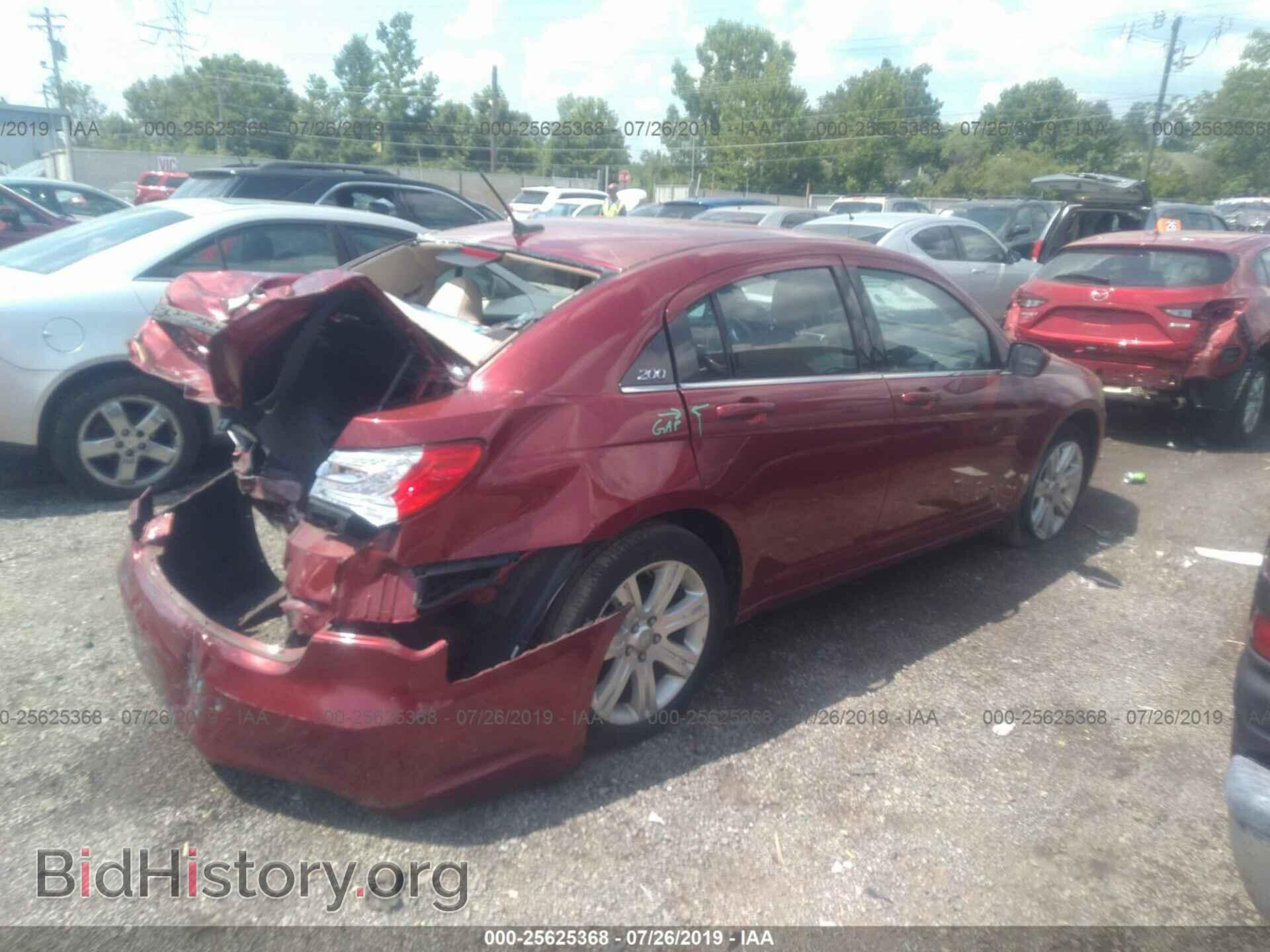 2013 CHRYSLER 200 - VIN: 1C3CCBAB0DN669219 - Photo 4