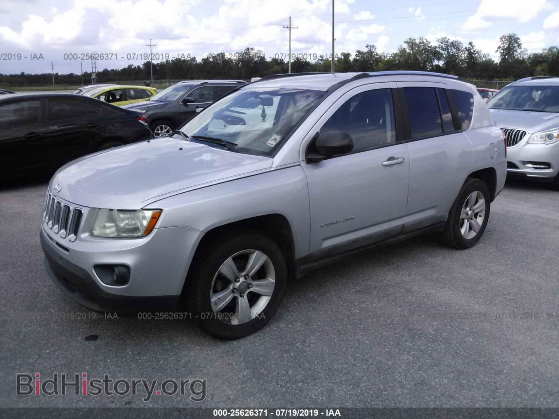 2011 JEEP COMPASS - VIN: 1J4NT1FB5BD137582 - Photo 2