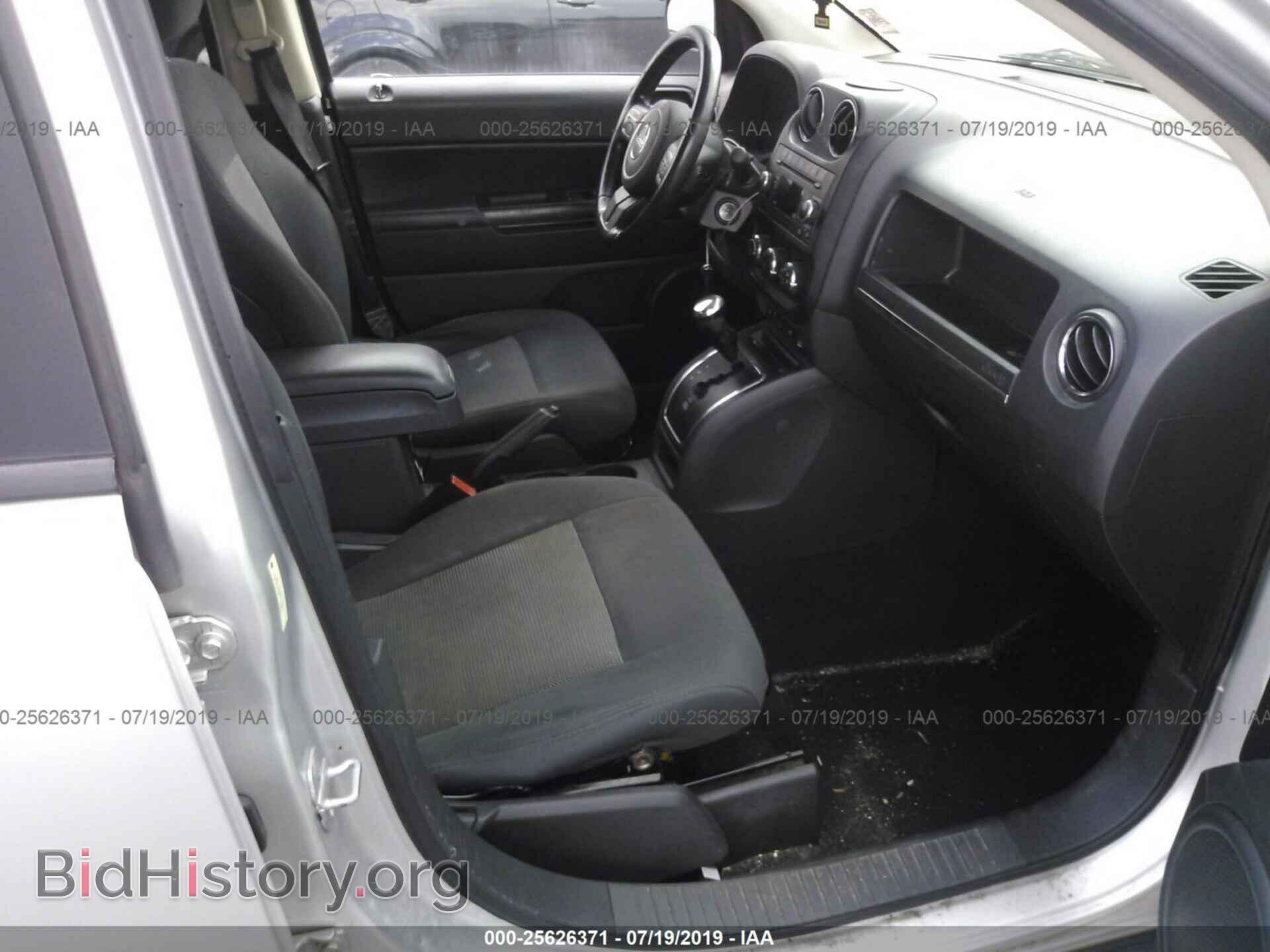 2011 JEEP COMPASS - VIN: 1J4NT1FB5BD137582 - Photo 5