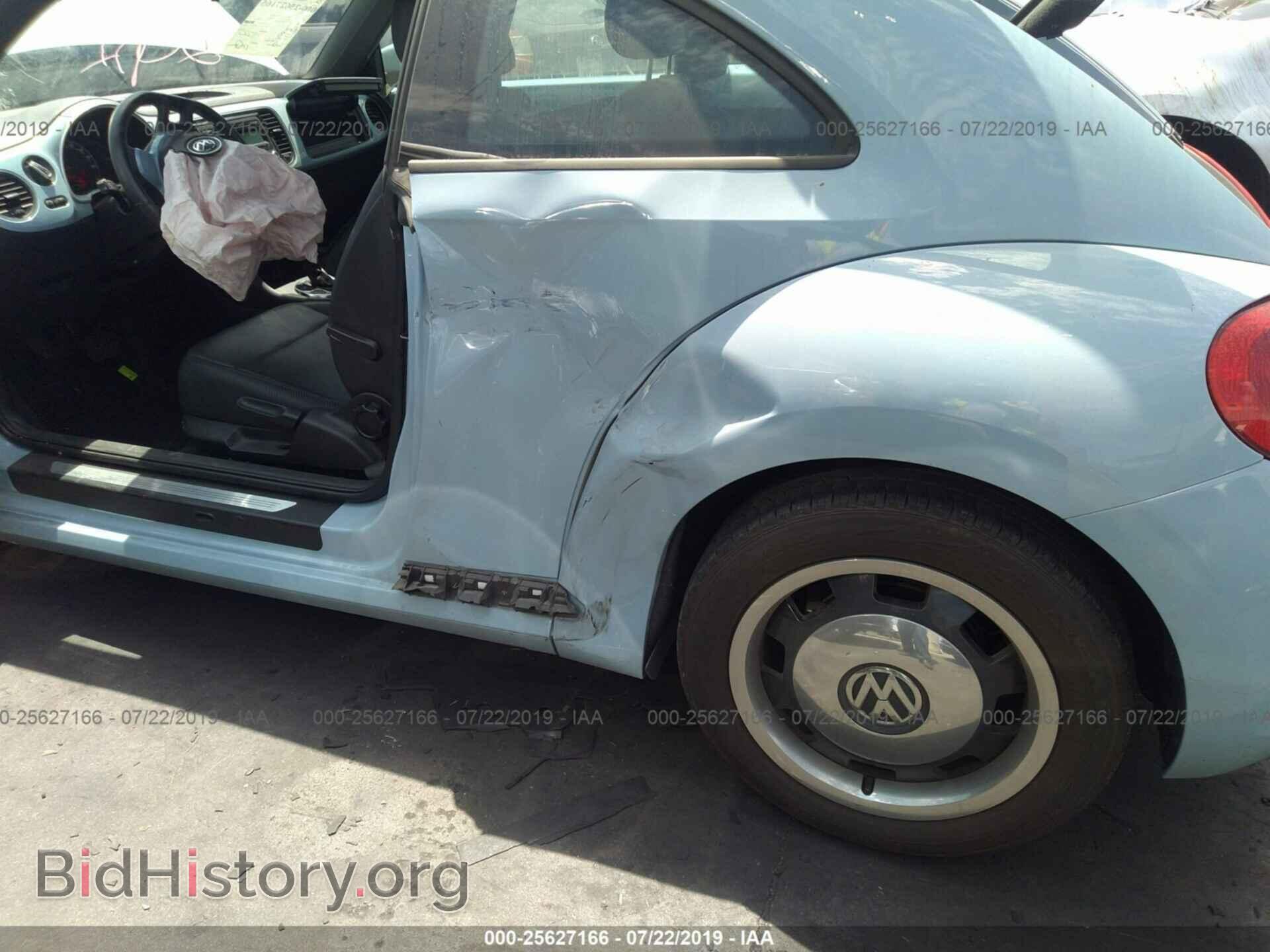 2012 VOLKSWAGEN BEETLE - VIN: 3VWJP7ATXCM653743 - Фото 6