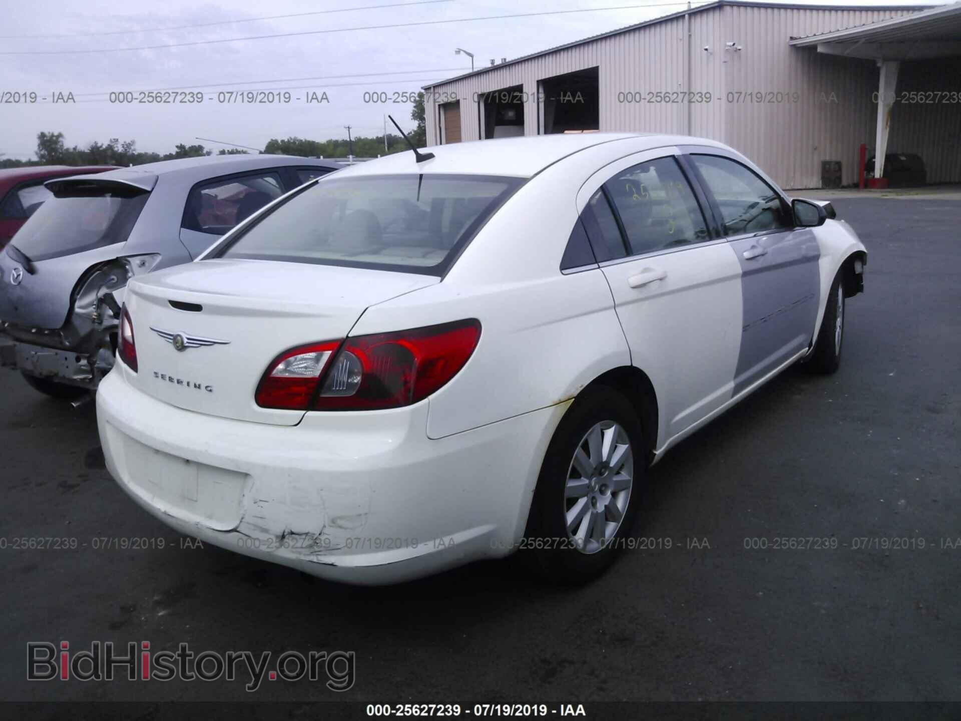 2008 CHRYSLER SEBRING - VIN: 1C3LC46K28N188947 - Фото 4