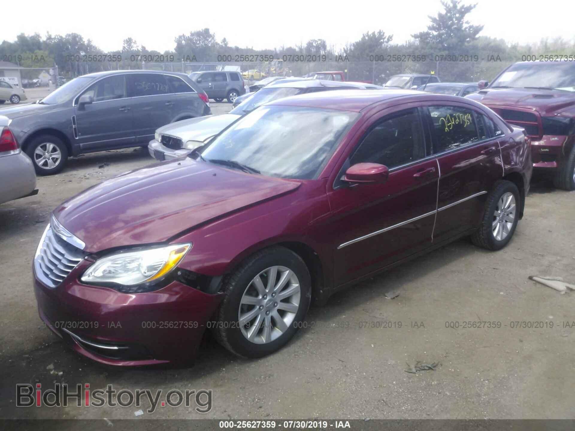 2012 CHRYSLER 200 - VIN: 1C3CCBBB7CN107718 - Фото 2