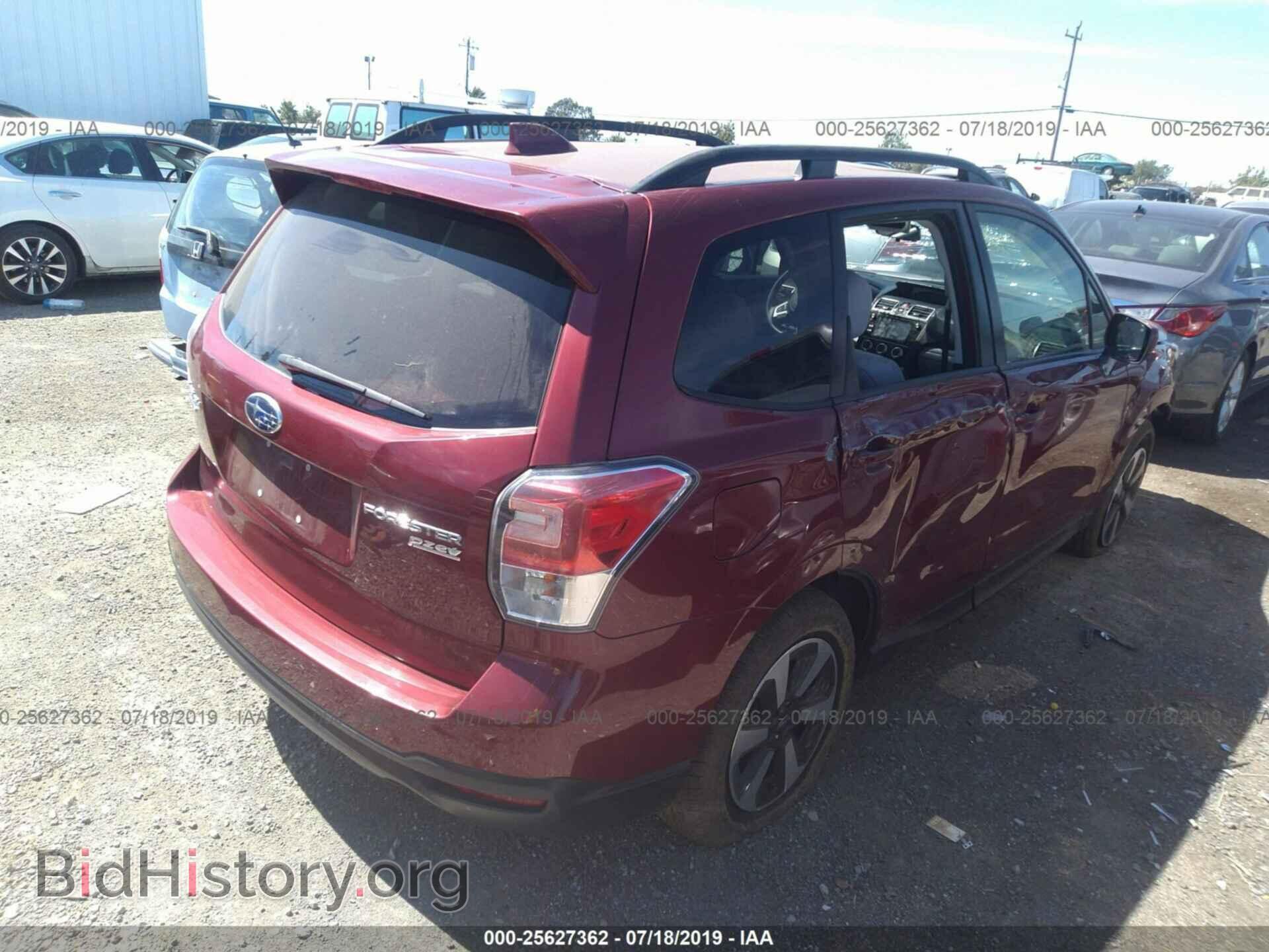 2017 SUBARU FORESTER - VIN: JF2SJAEC8HH809193 - Фото 4