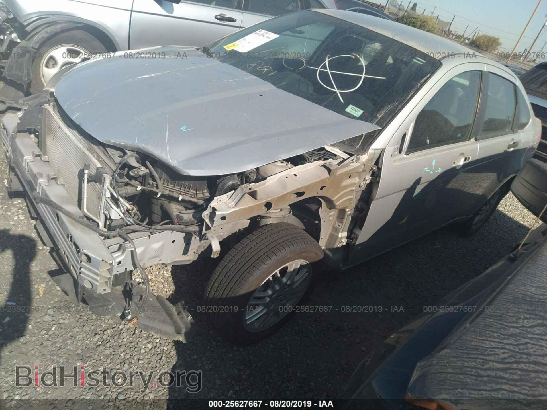 2011 FORD FOCUS - VIN: 1FAHP3FN6BW197720 - Фото 2