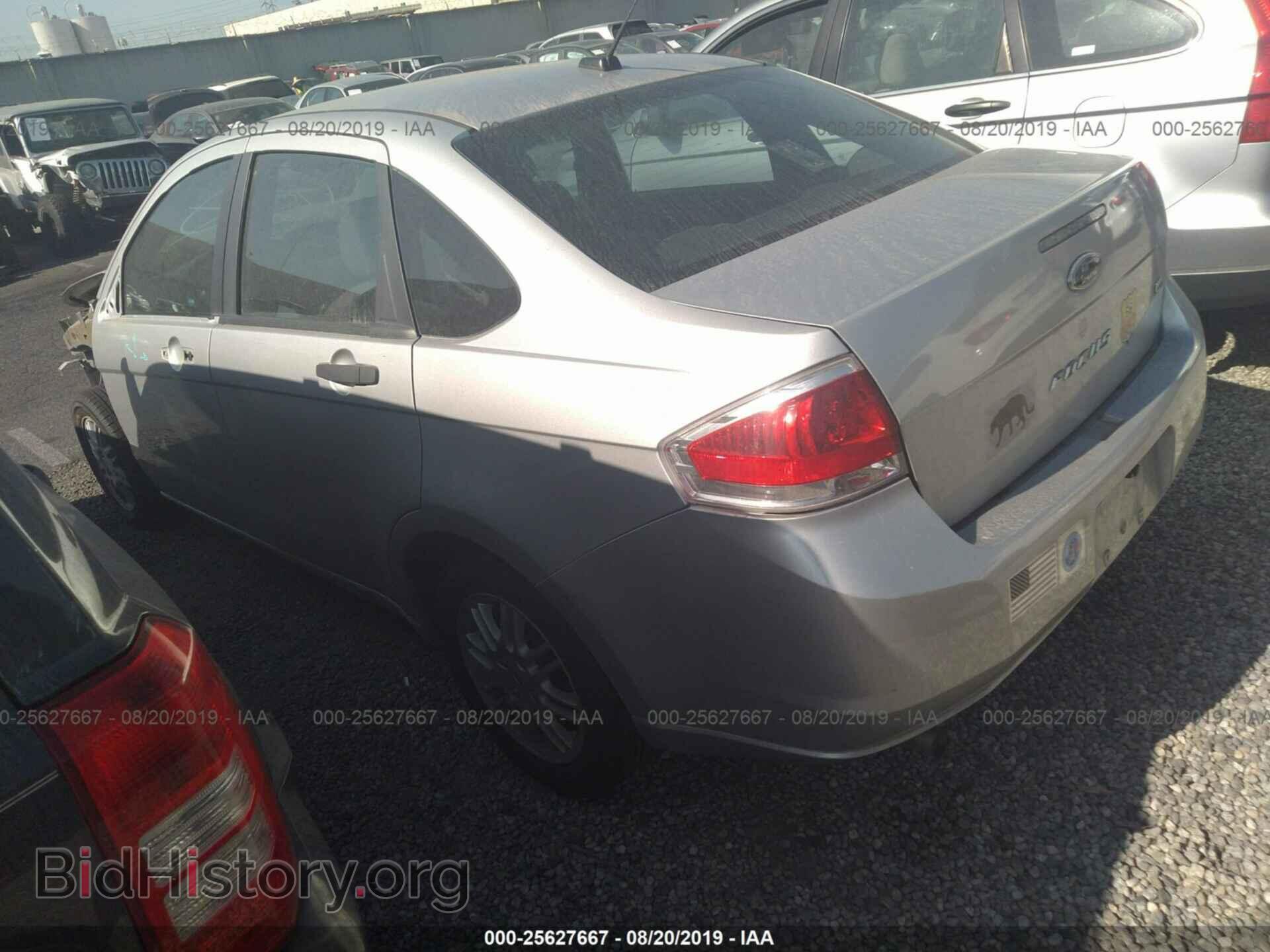 2011 FORD FOCUS - VIN: 1FAHP3FN6BW197720 - Фото 3