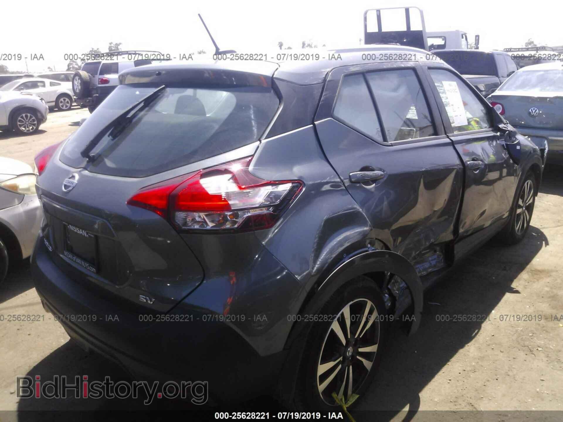 2019 NISSAN KICKS - VIN: 3N1CP5CU3KL495453 - Фото 4