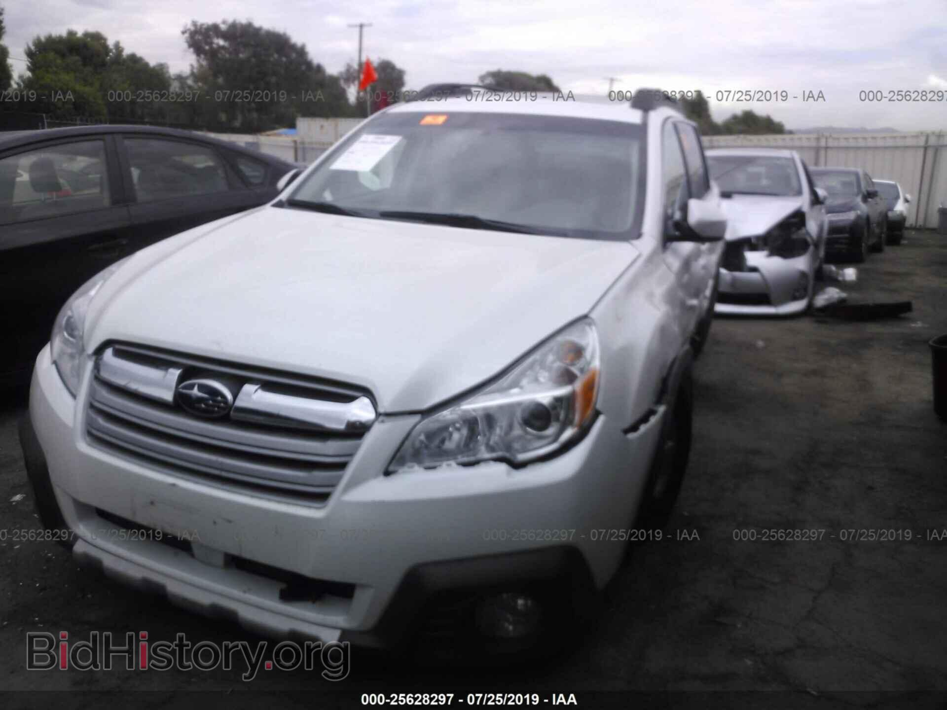 2014 SUBARU OUTBACK - VIN: 4S4BRDMC0E2281704 - Фото 2