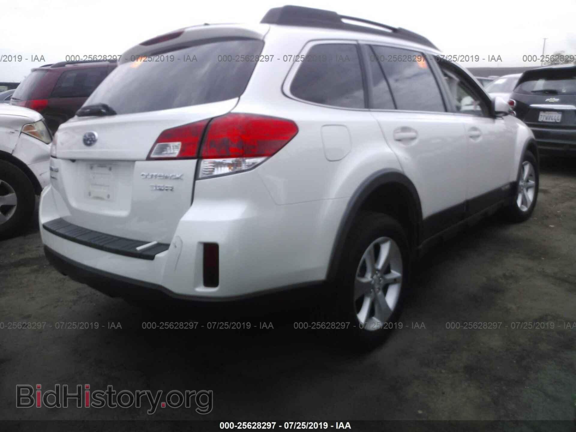 2014 SUBARU OUTBACK - VIN: 4S4BRDMC0E2281704 - Фото 4