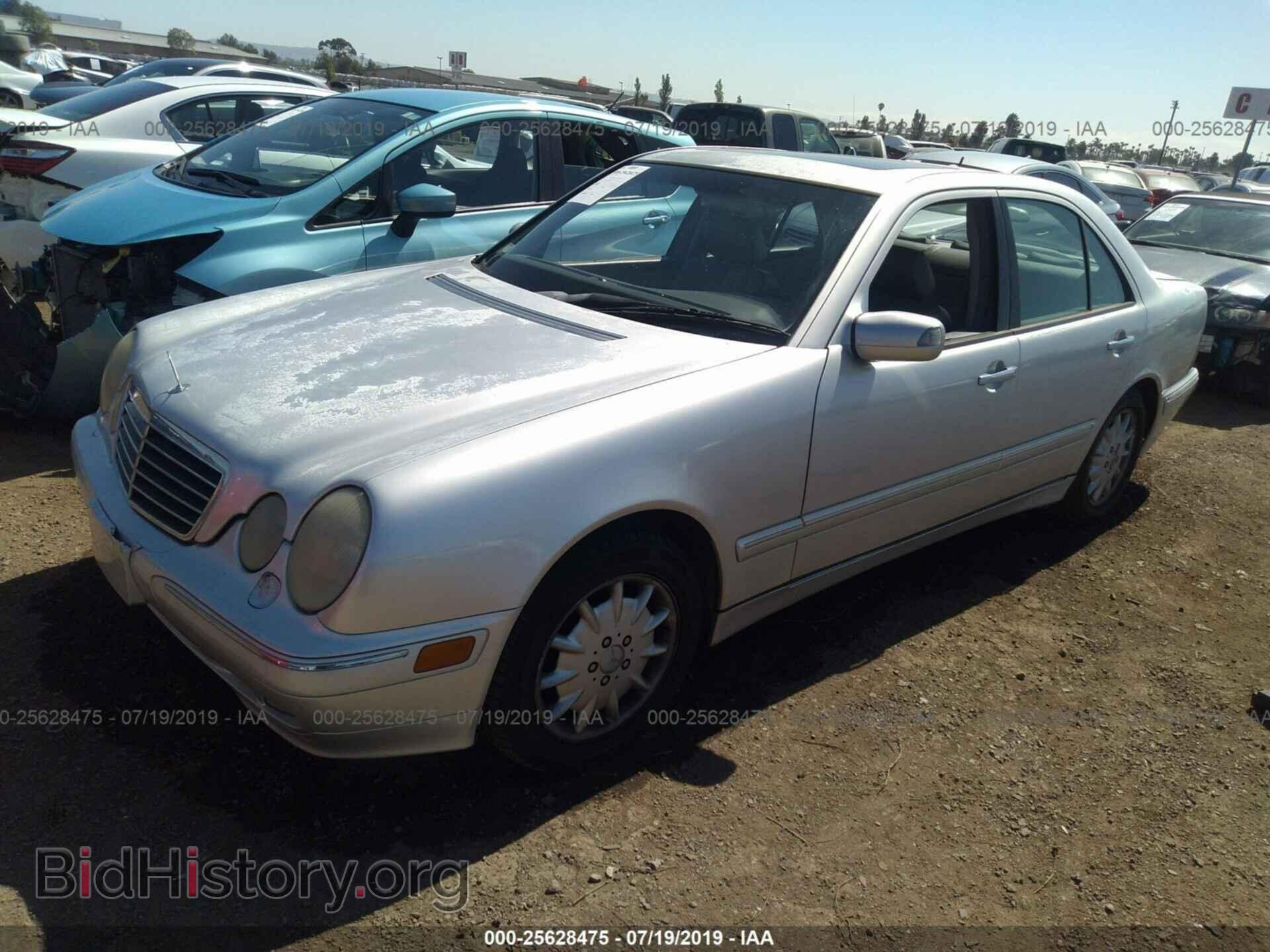 2000 MERCEDES-BENZ E - VIN: WDBJF65J2YA970671 - Photo 2