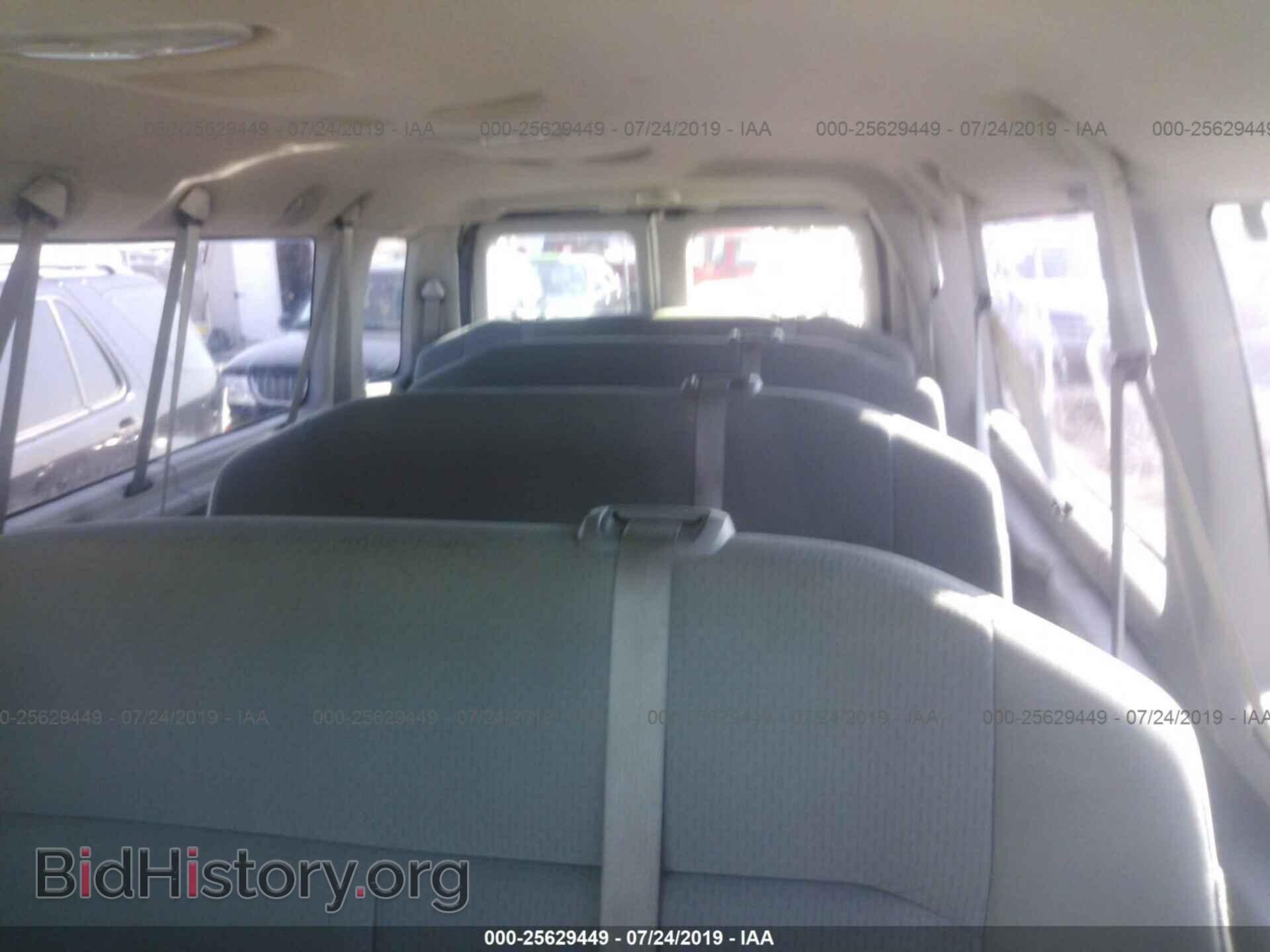 2010 FORD ECONOLINE - VIN: 1FBSS3BLXADA32058 - Фото 8