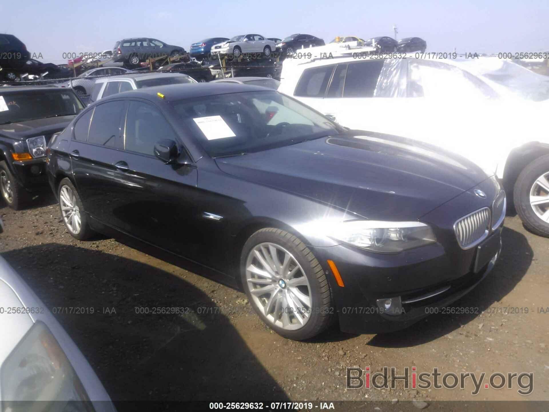 Photo WBAFR9C51BC270459 - BMW 550 2011