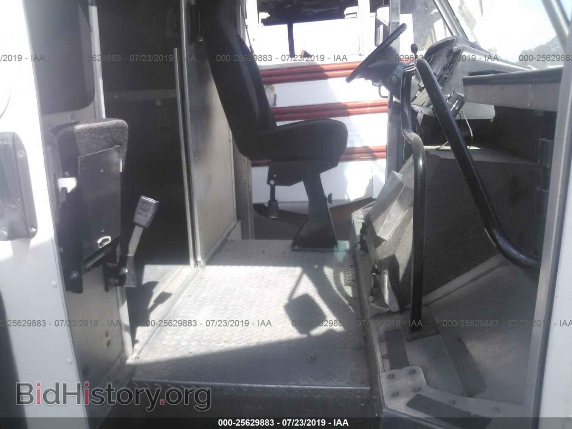 2009 FORD ECONOLINE - VIN: 1FCJE39LX9DA92258 - Фото 5