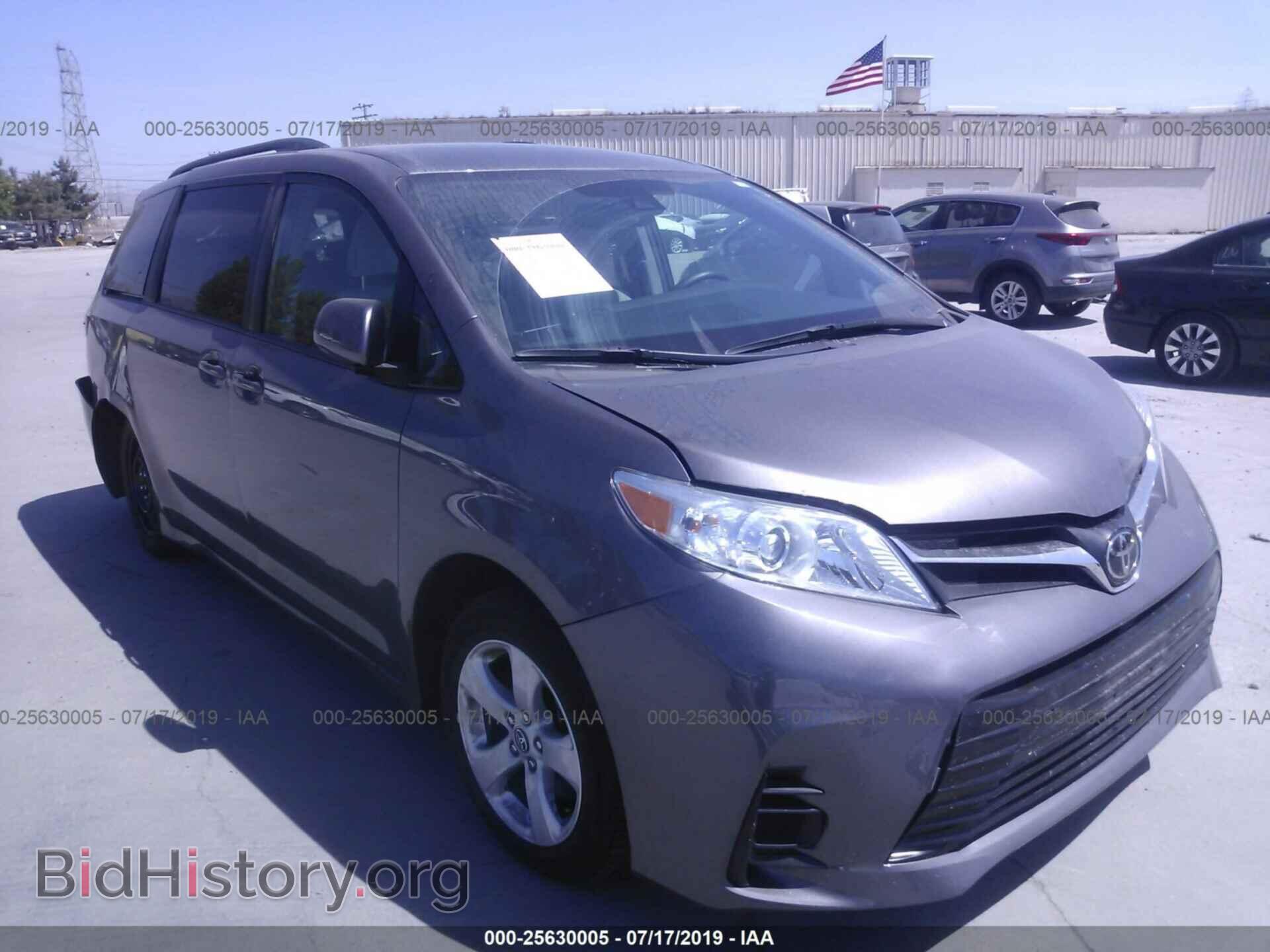 Photo 5TDKZ3DC8KS003670 - TOYOTA SIENNA 2019