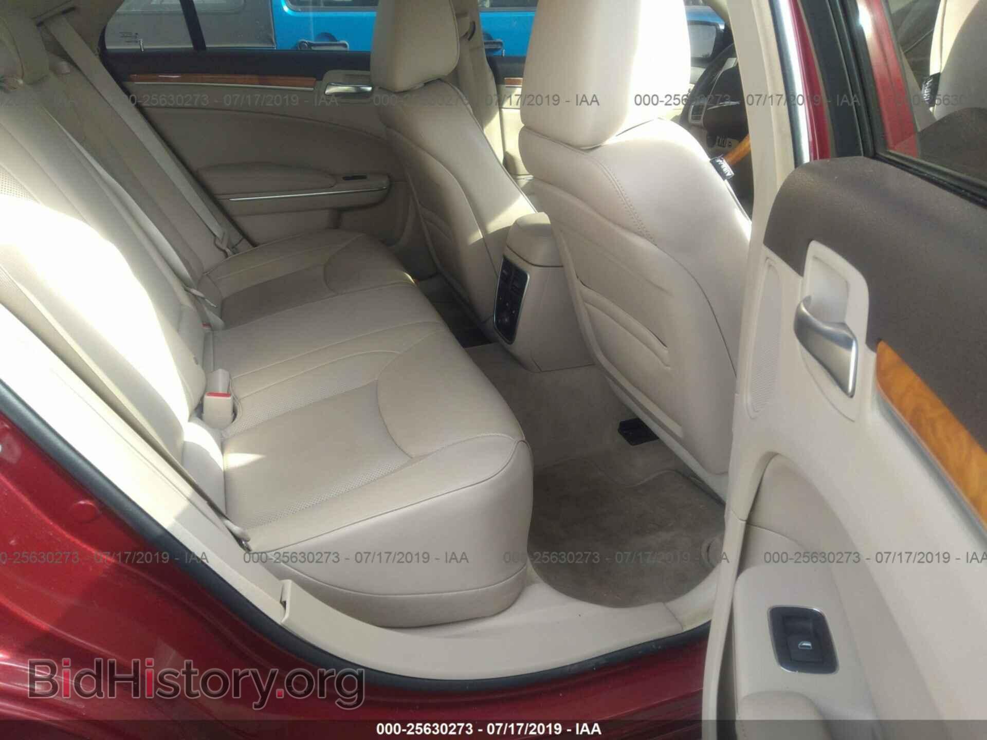 2012 CHRYSLER 300C - VIN: 2C3CCAET0CH241834 - Фото 8