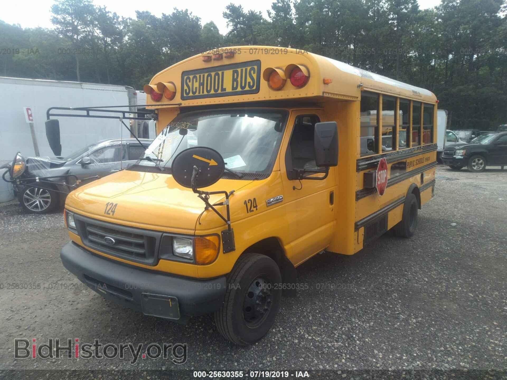 2006 FORD ECONOLINE - VIN: 1FDXE45P86DA28770 - Фото 2
