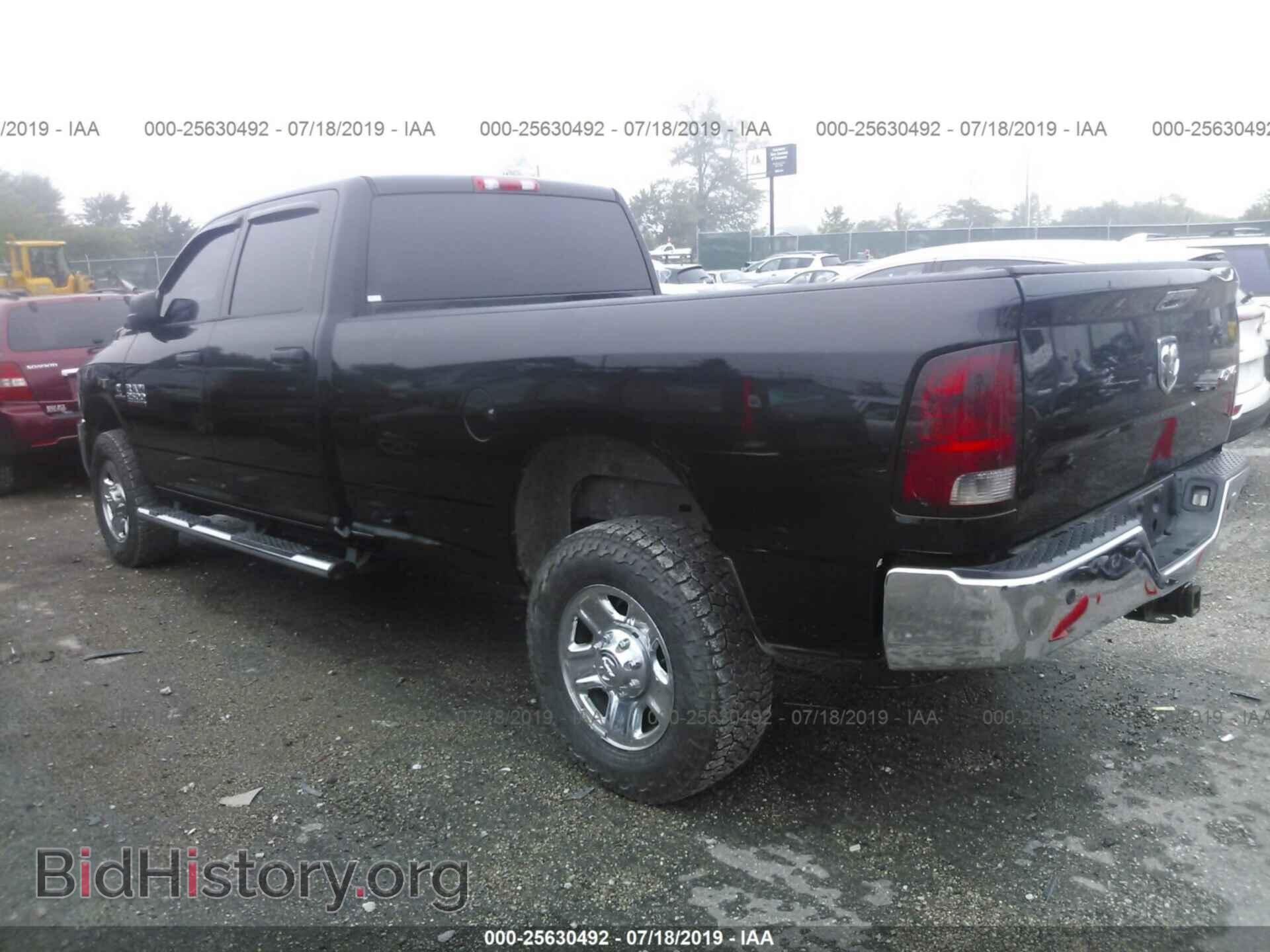 2015 RAM 2500 - VIN: 3C6UR5HL6FG577663 - Фото 3
