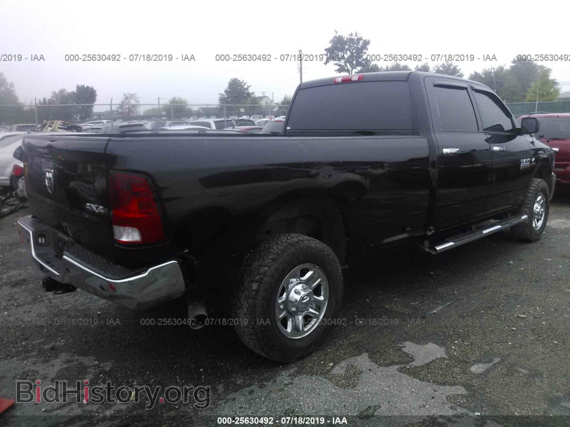 2015 RAM 2500 - VIN: 3C6UR5HL6FG577663 - Фото 4