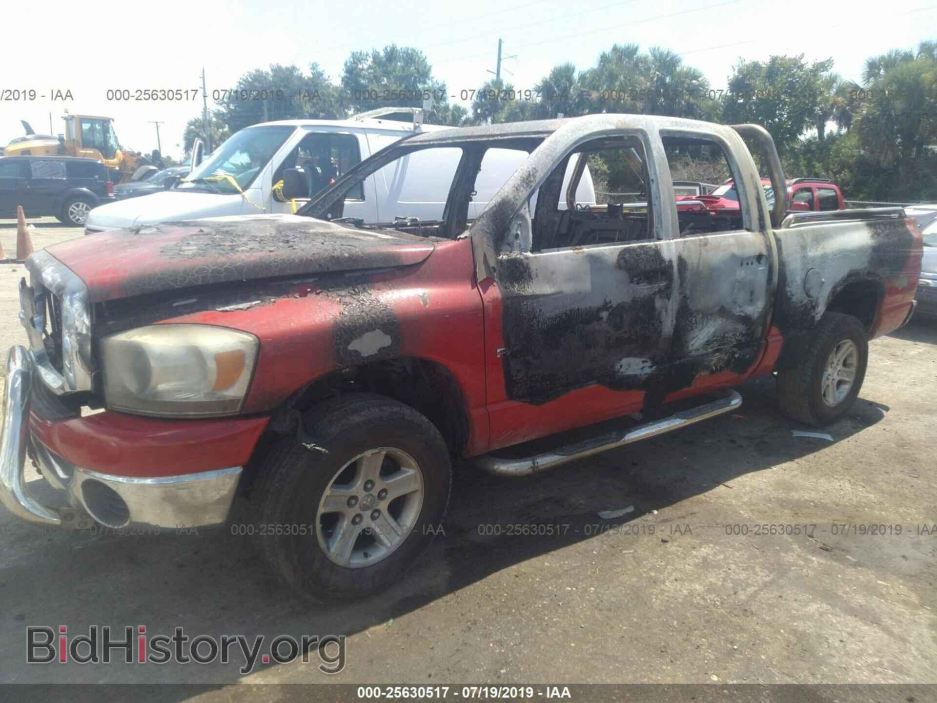 2006 DODGE RAM 1500 - VIN: 1D7HU18N76J208298 - Фото 2
