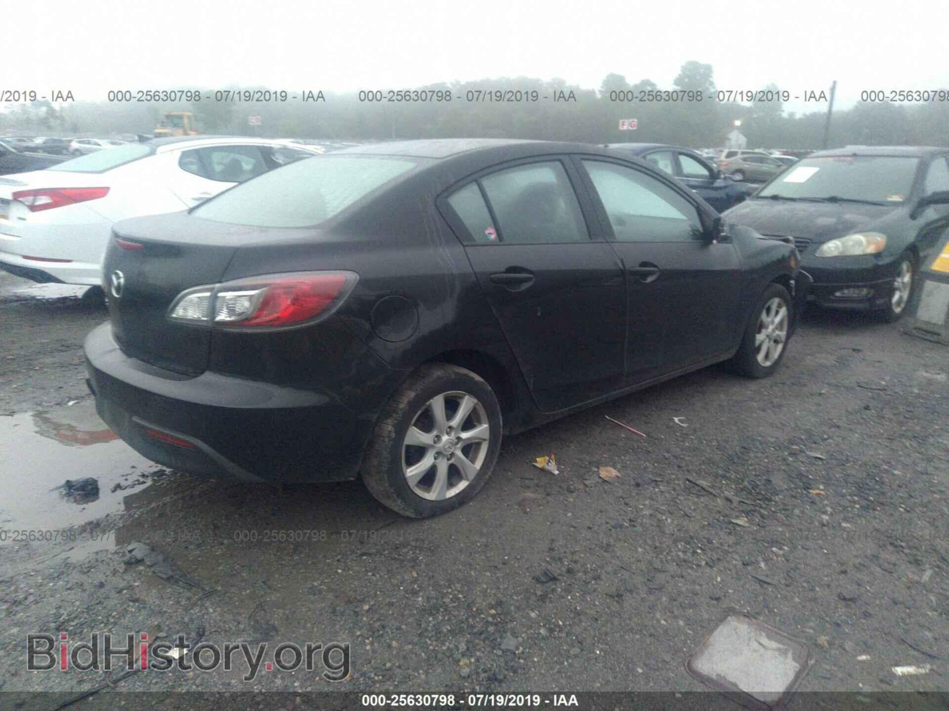 2011 MAZDA 3 - VIN: JM1BL1VG0B1375962 - Photo 4