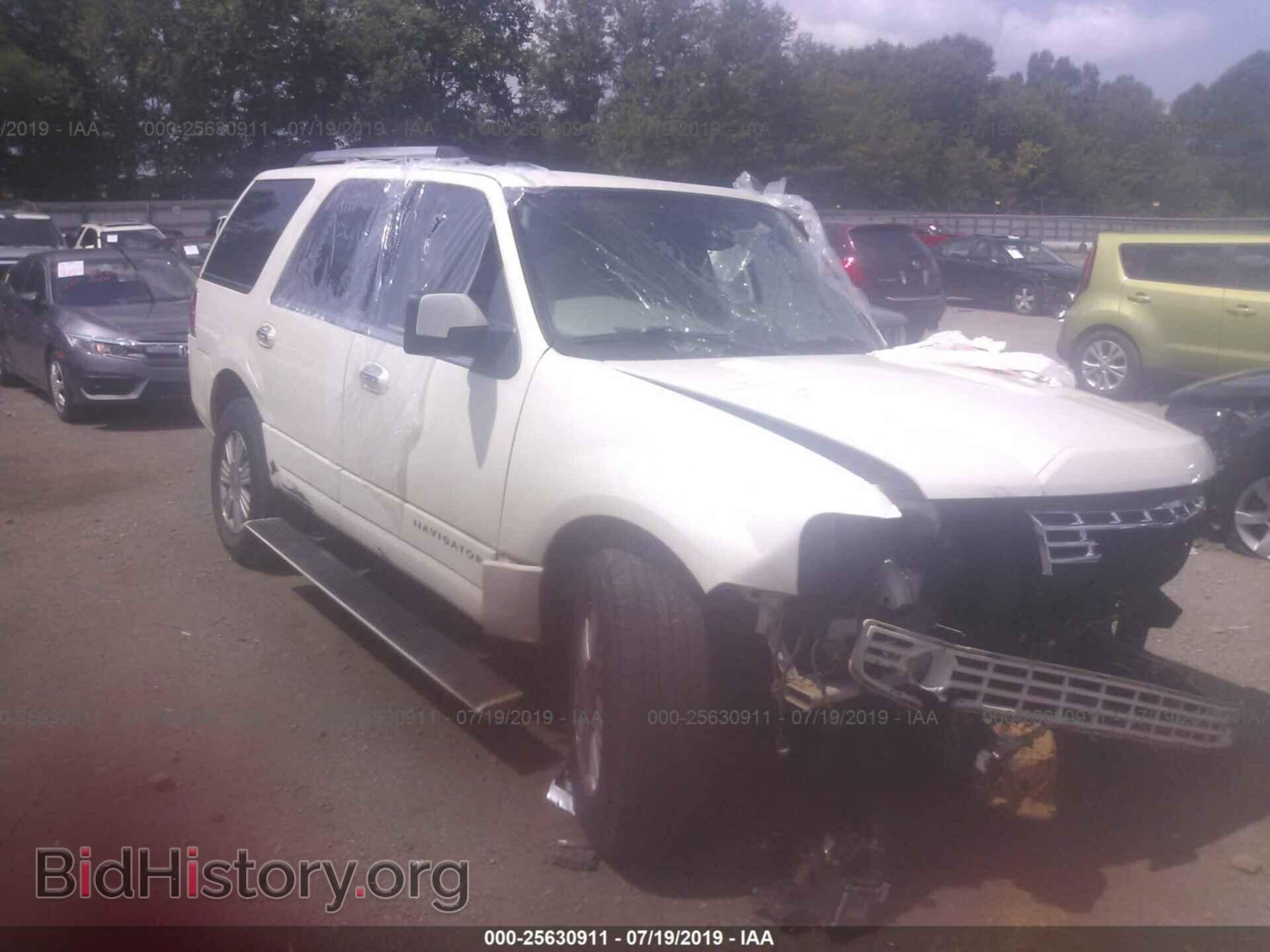 Photo 5LMFU28577LJ18980 - LINCOLN NAVIGATOR 2007