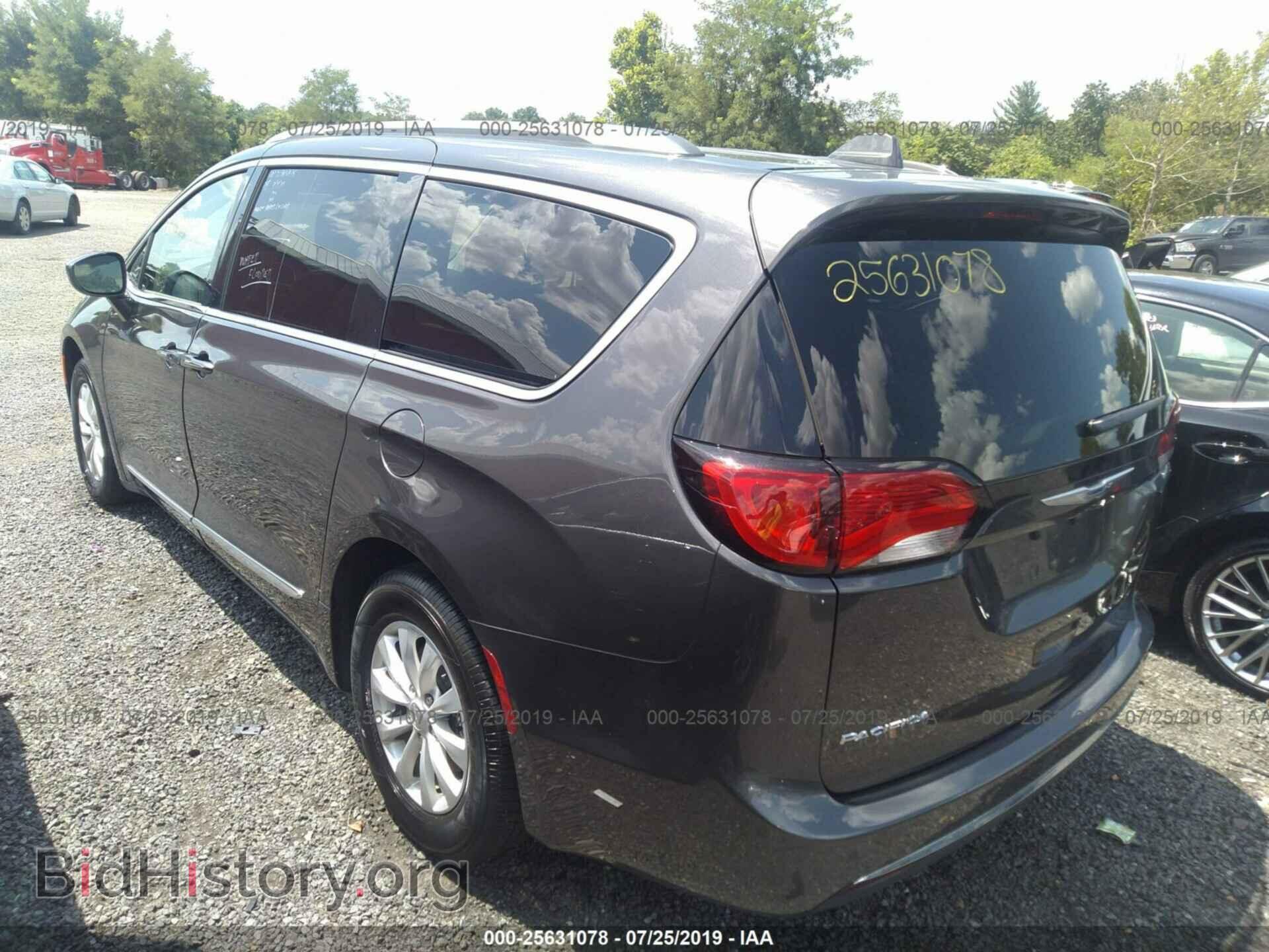 2019 CHRYSLER PACIFICA - VIN: 2C4RC1BGXKR626100 - Фото 3