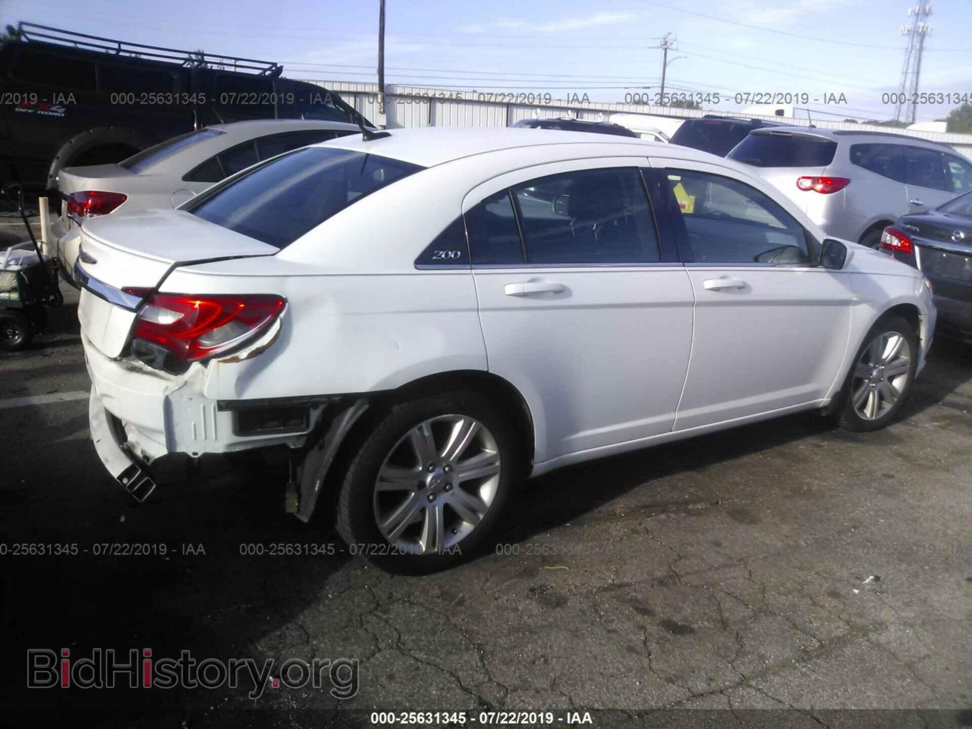 2013 CHRYSLER 200 - VIN: 1C3CCBBB9DN693601 - Фото 4