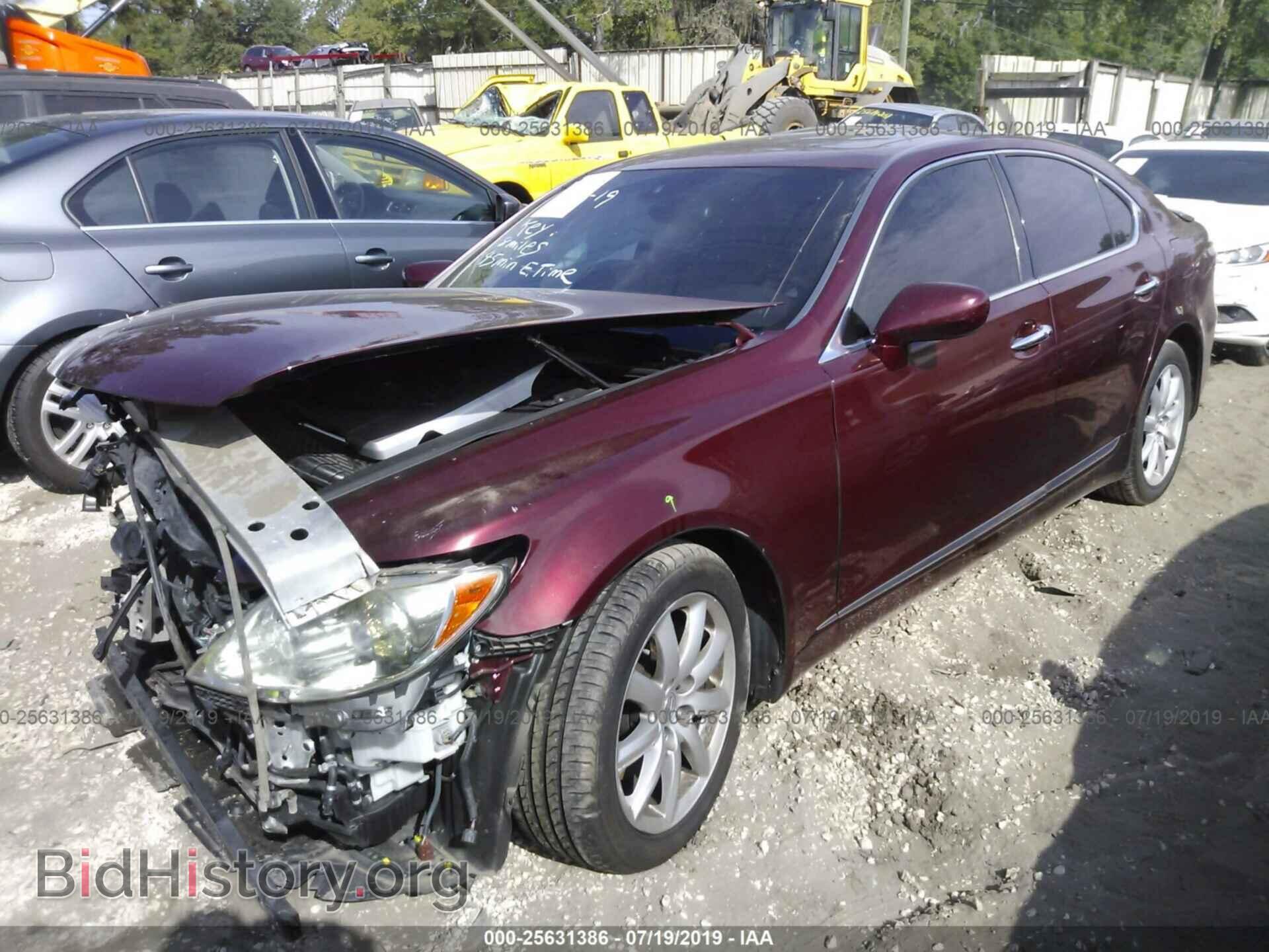 2007 LEXUS LS - VIN: JTHBL46F175041087 - Photo 2