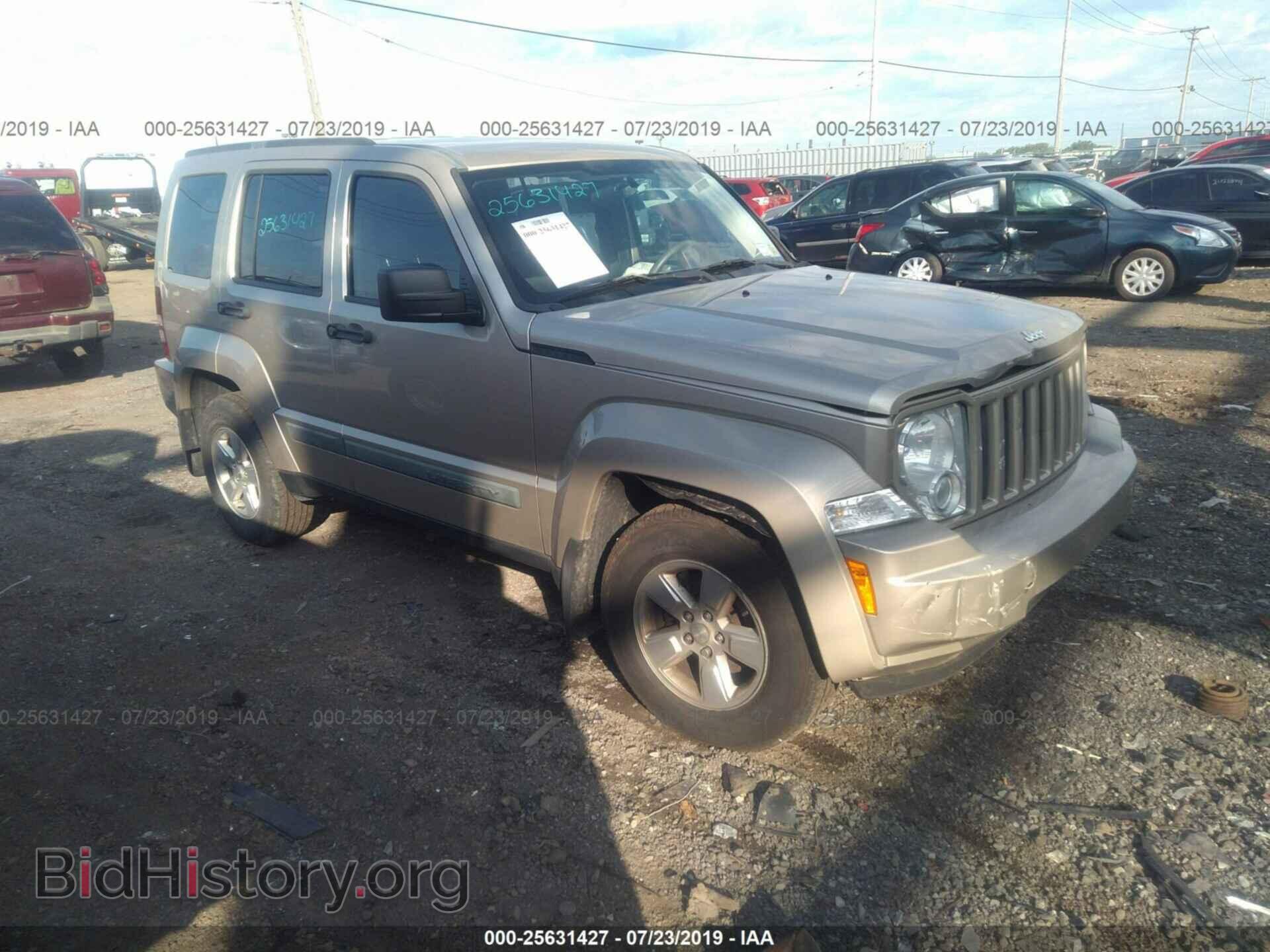 Photo 1J4PN2GK9AW129916 - JEEP LIBERTY 2010