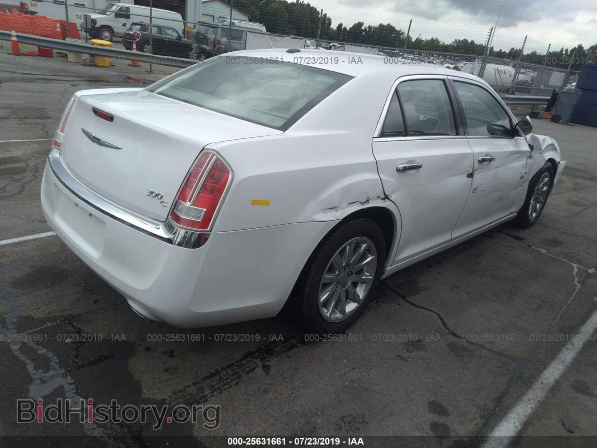 2013 CHRYSLER 300C - VIN: 2C3CCAET0DH568767 - Фото 4