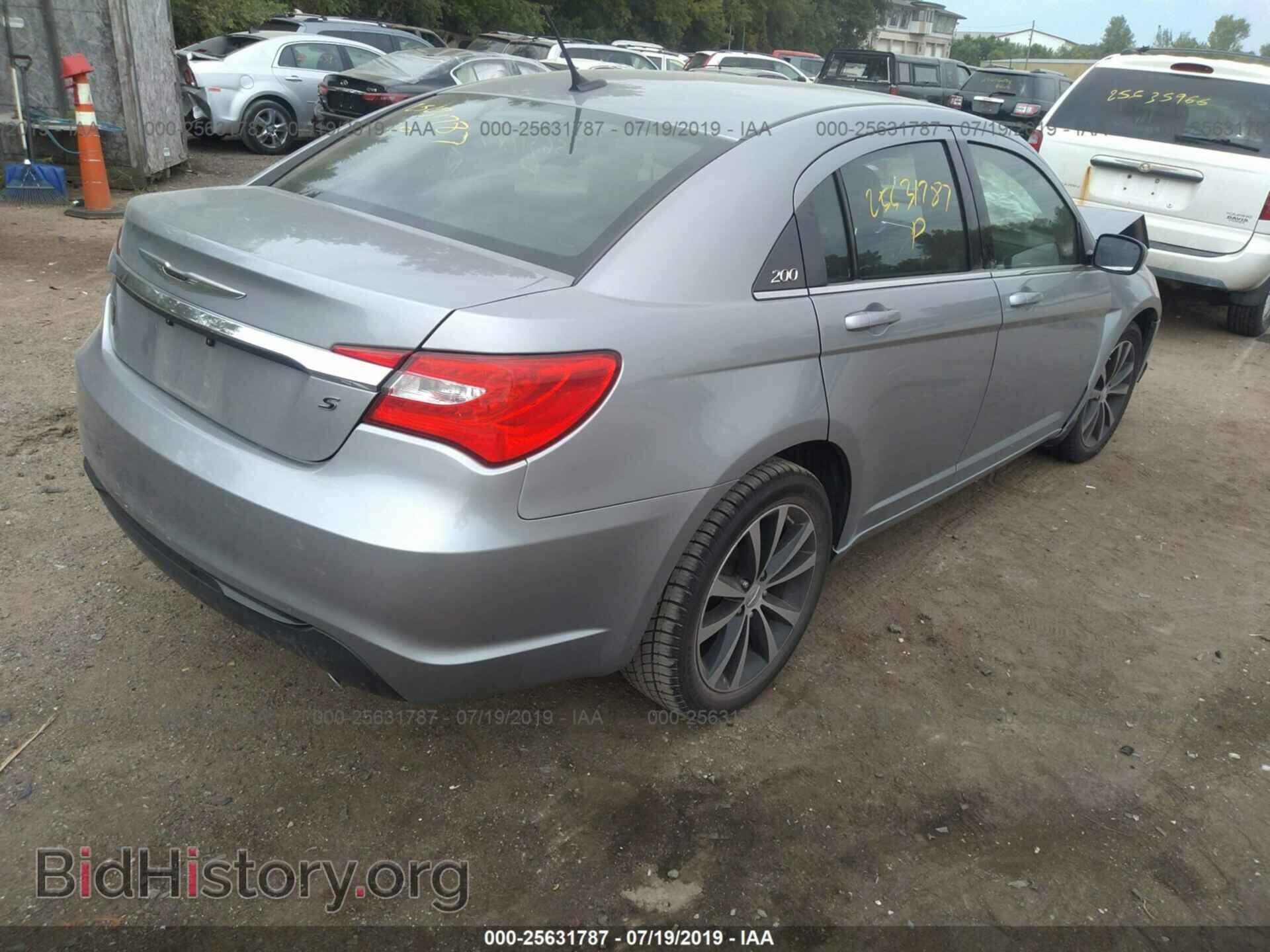 2014 CHRYSLER 200 - VIN: 1C3CCBBG4EN184979 - Фото 4