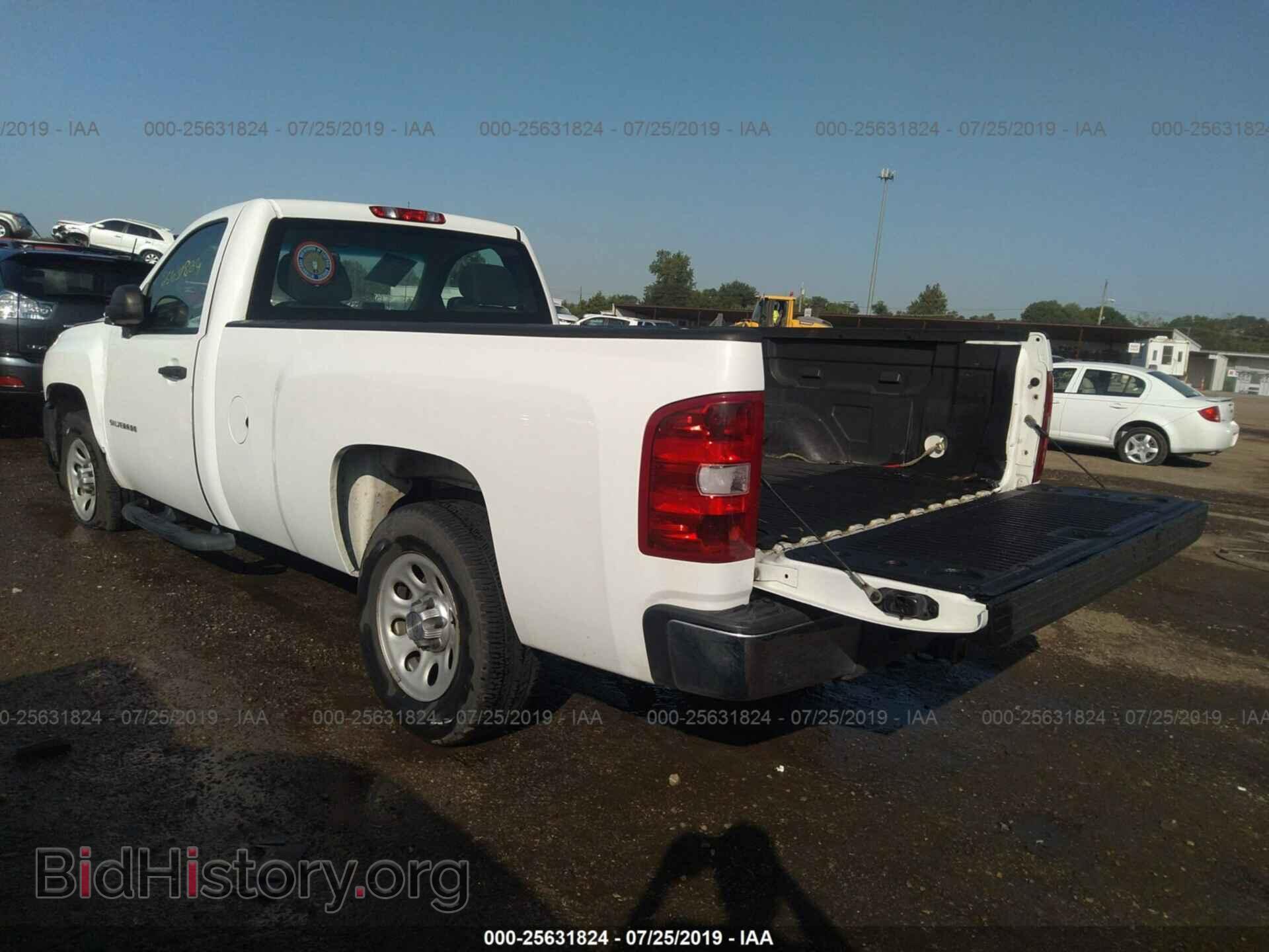 2011 CHEVROLET SILVERADO - VIN: 1GCNCPEX2BZ434222 - Фото 3