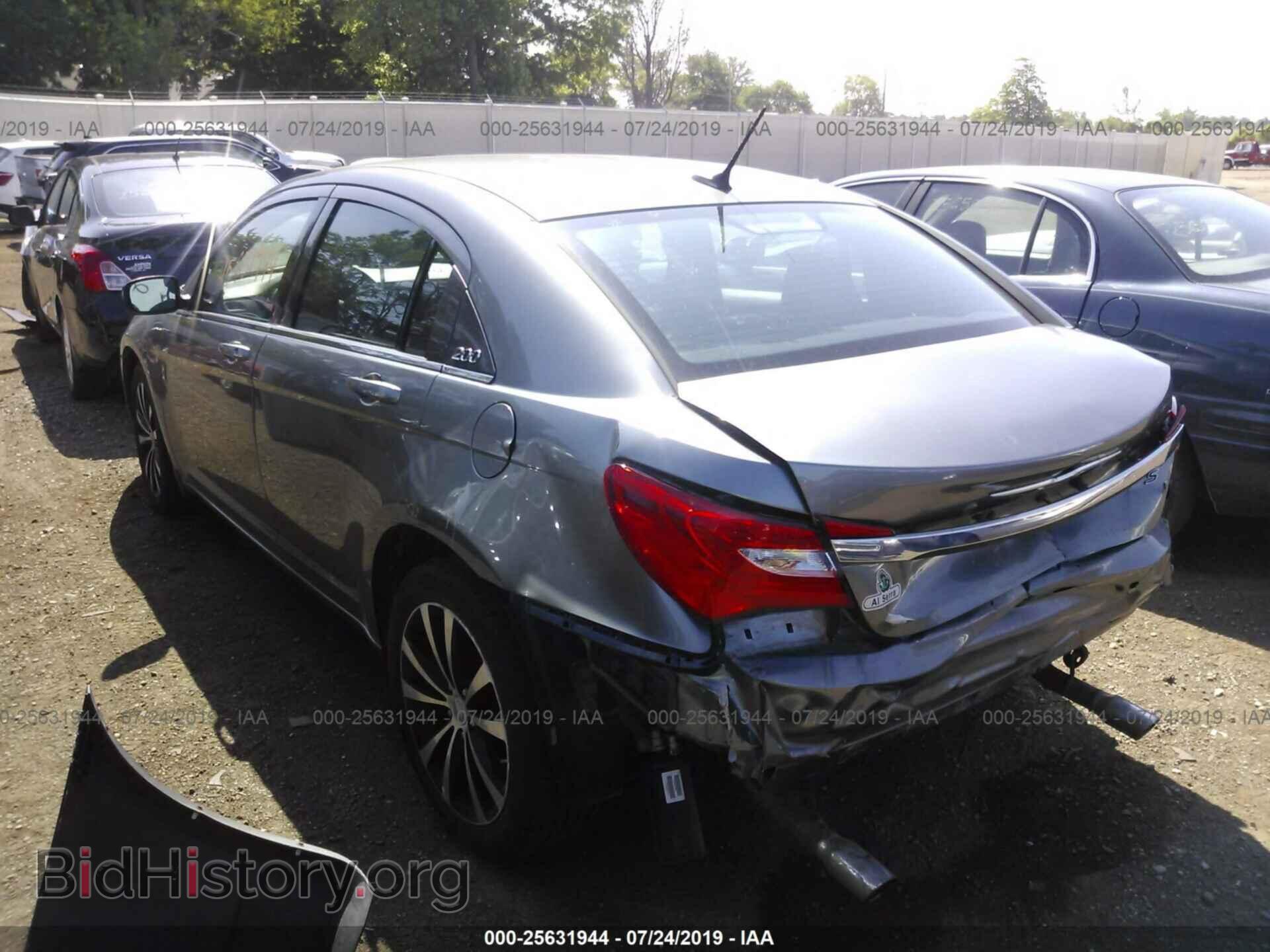 2013 CHRYSLER 200 - VIN: 1C3CCBCG0DN737172 - Фото 3