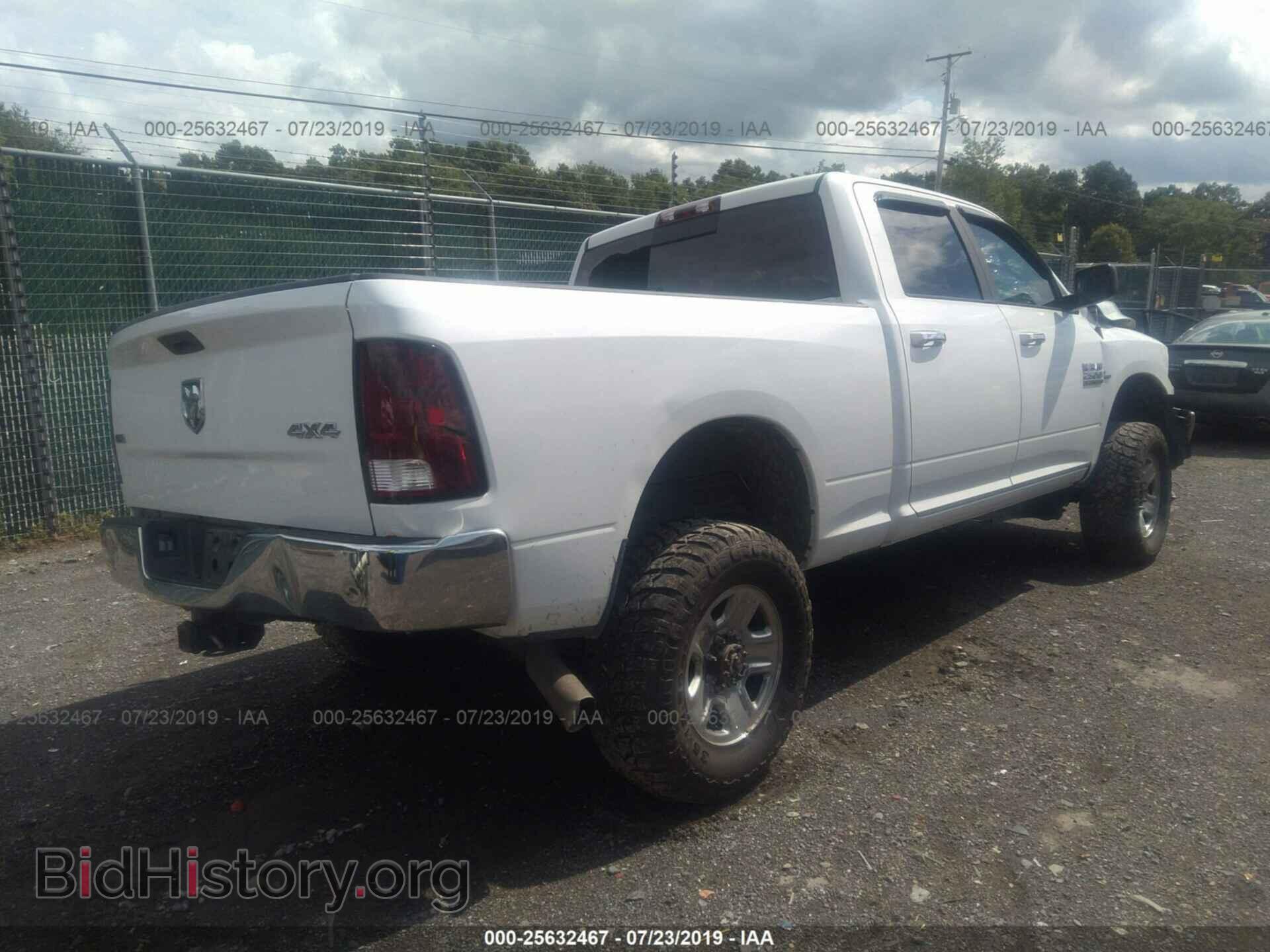 2017 RAM 2500 - VIN: 3C6UR5DL9HG534511 - Photo 4