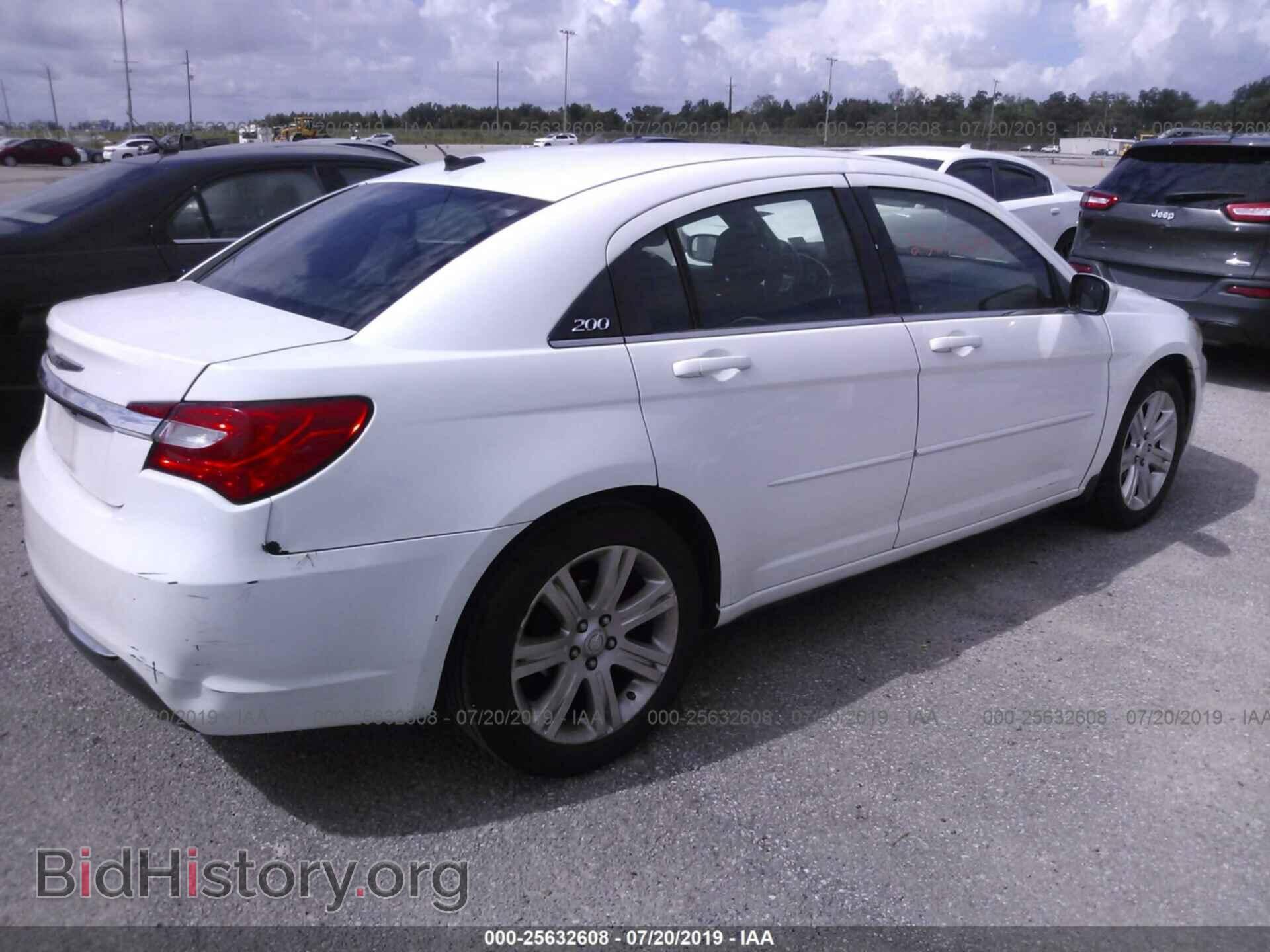 2013 CHRYSLER 200 - VIN: 1C3CCBBB9DN656788 - Photo 4