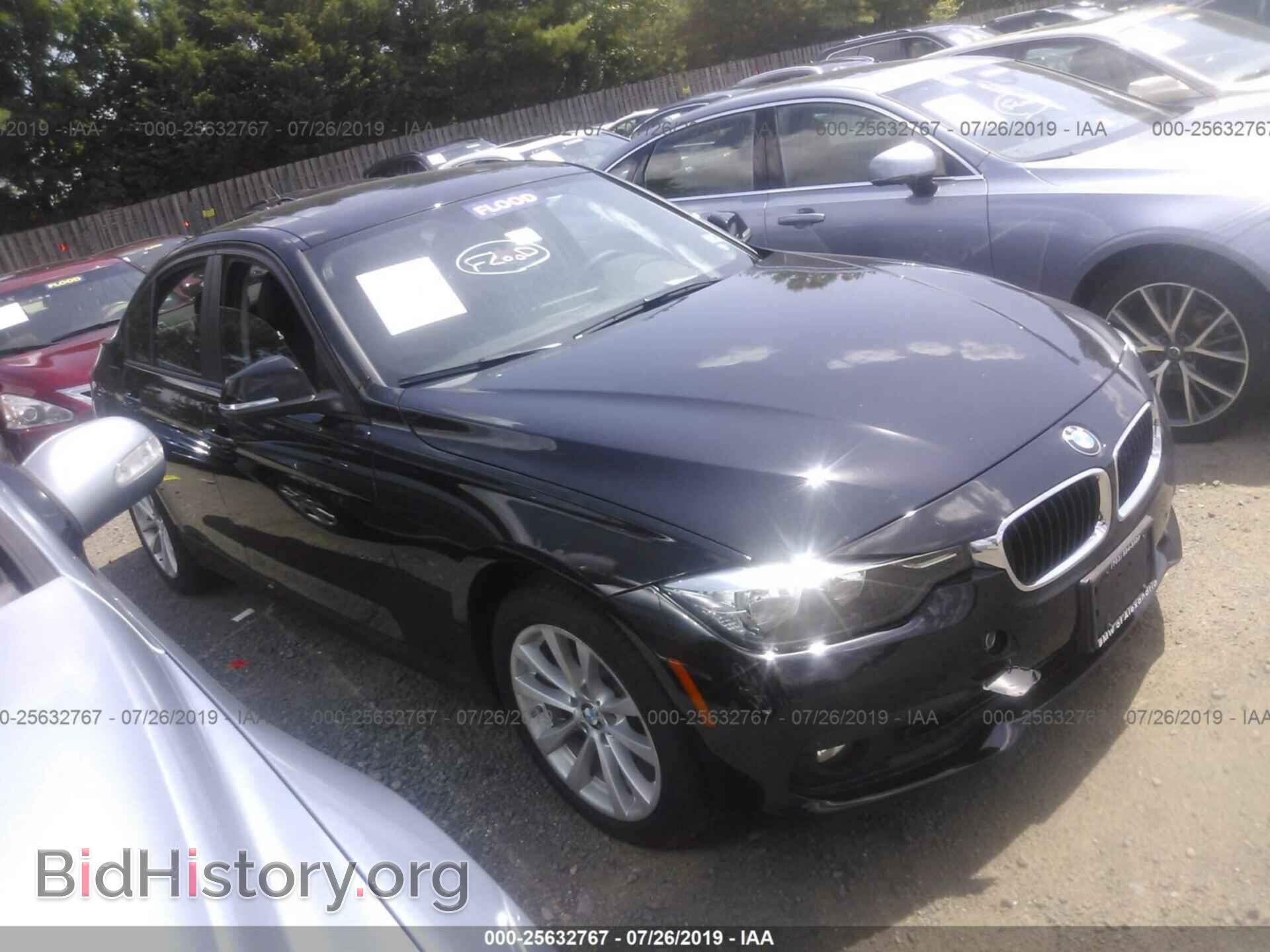 Photo WBA8A3C58HK691476 - BMW 320 2017