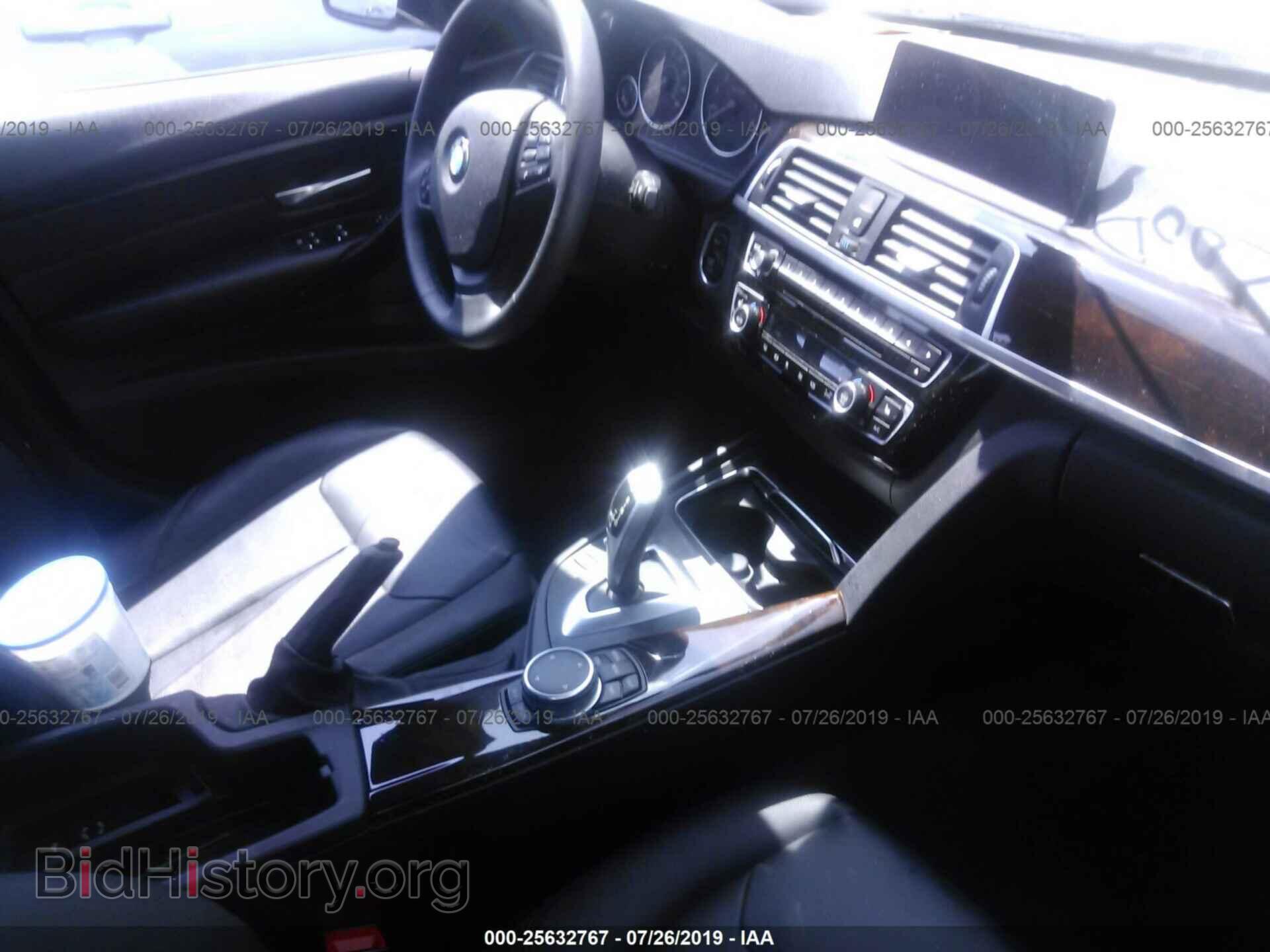 2017 BMW 320 - VIN: WBA8A3C58HK691476 - Photo 5