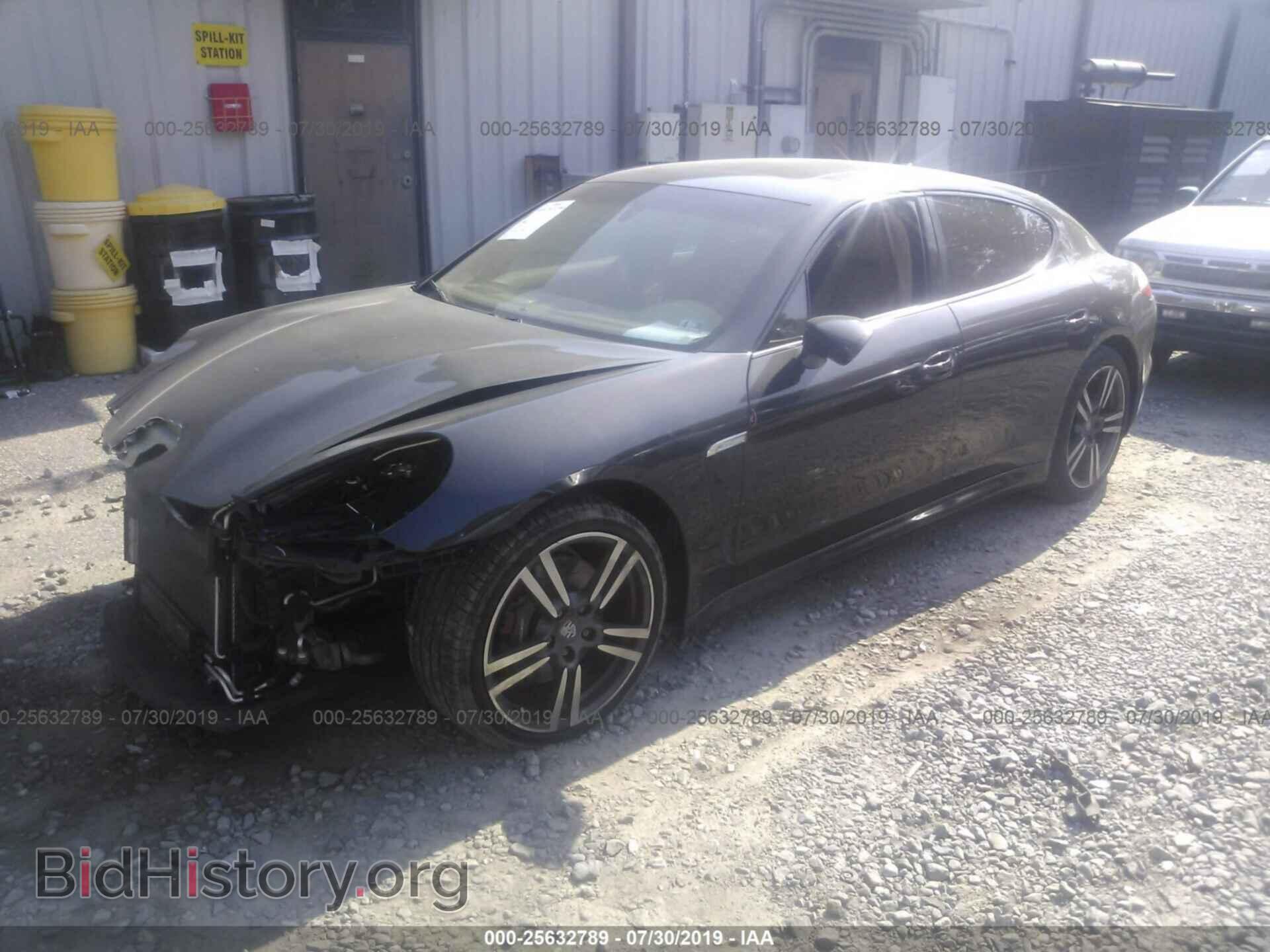 2011 PORSCHE PANAMERA - VIN: WP0AA2A72BL017294 - Фото 2