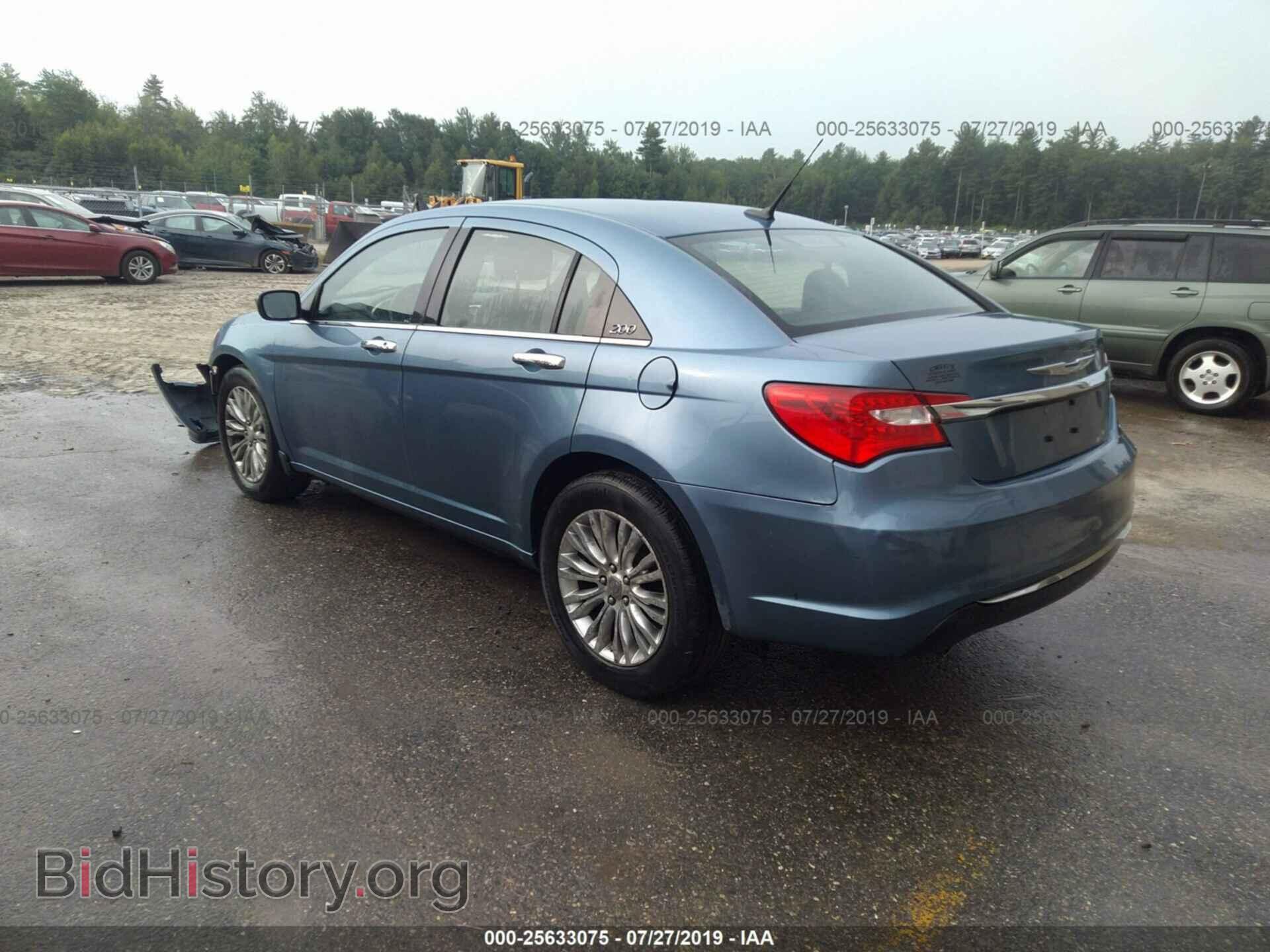 2011 CHRYSLER 200 - VIN: 1C3BC2FG4BN533785 - Фото 3