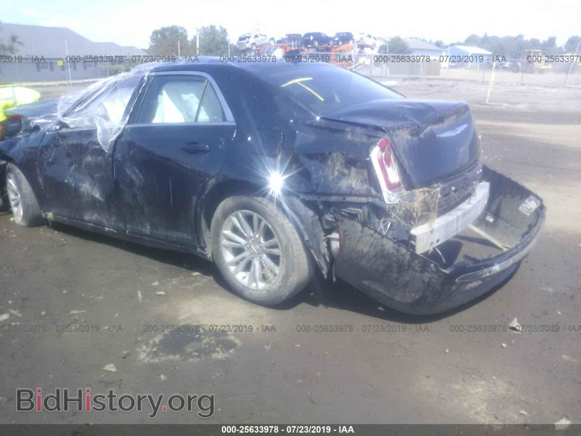 2017 CHRYSLER 300 - VIN: 2C3CCAAG2HH552987 - Photo 3