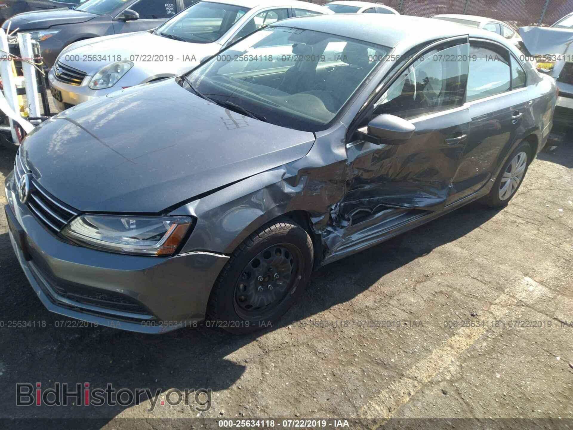 2017 VOLKSWAGEN JETTA - VIN: 3VW2B7AJ1HM309940 - Photo 2