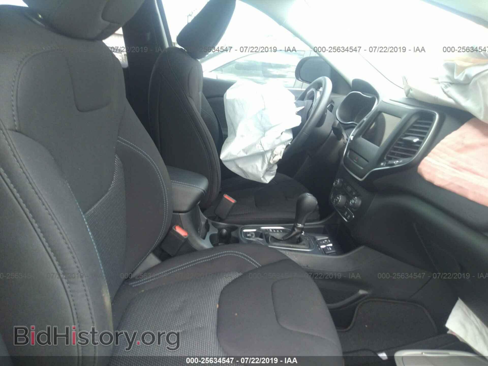 2019 JEEP CHEROKEE - VIN: 1C4PJLCBXKD339970 - Фото 5