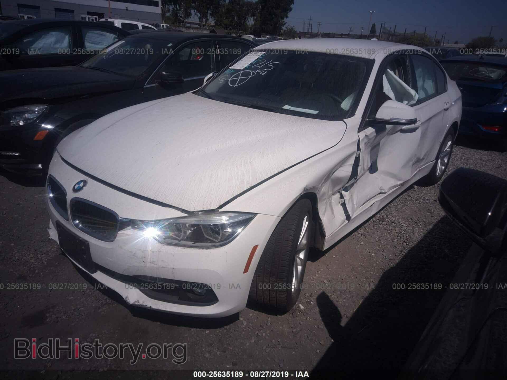 2018 BMW 320 - VIN: WBA8E1G59JNU90449 - Photo 2