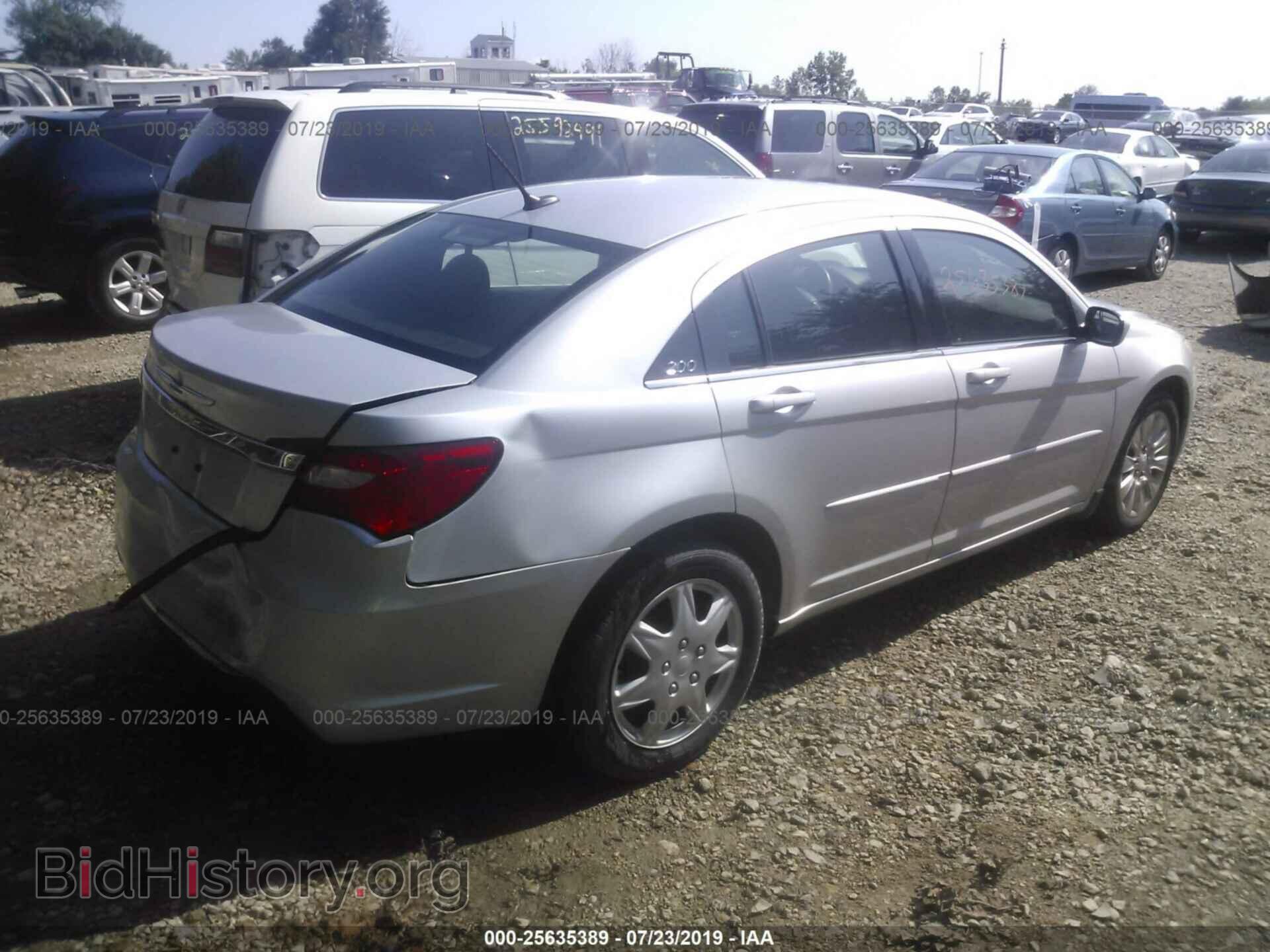 2011 CHRYSLER 200 - VIN: 1C3BC4FB4BN553759 - Фото 4