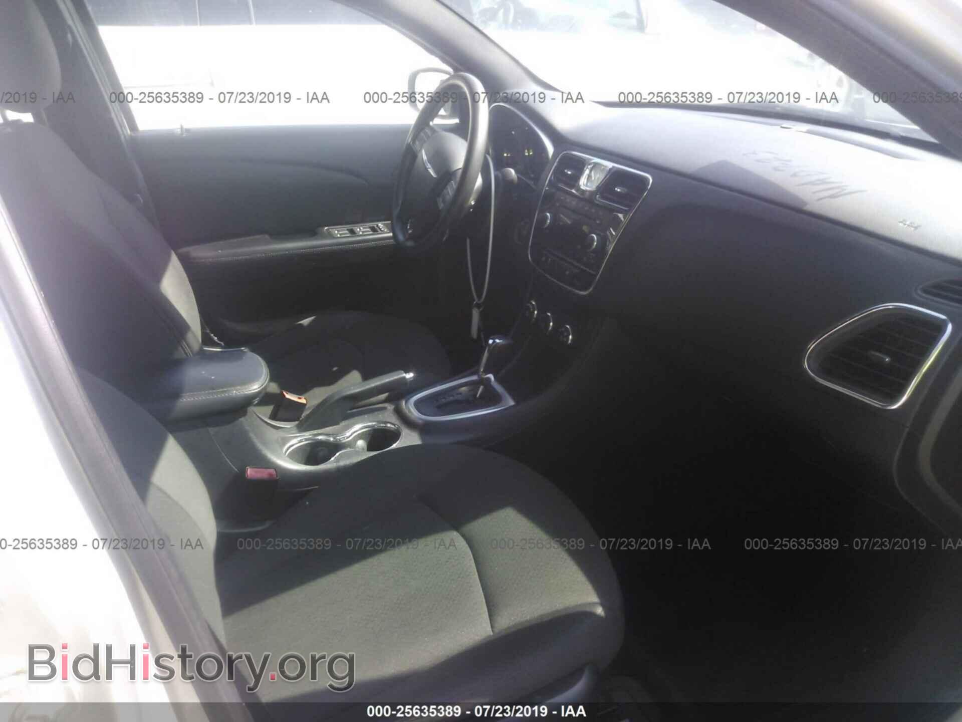 2011 CHRYSLER 200 - VIN: 1C3BC4FB4BN553759 - Фото 5
