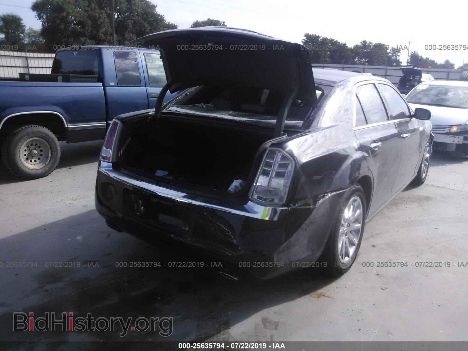 2011 CHRYSLER 300 - VIN: 2C3CA5CG8BH535838 - Фото 4