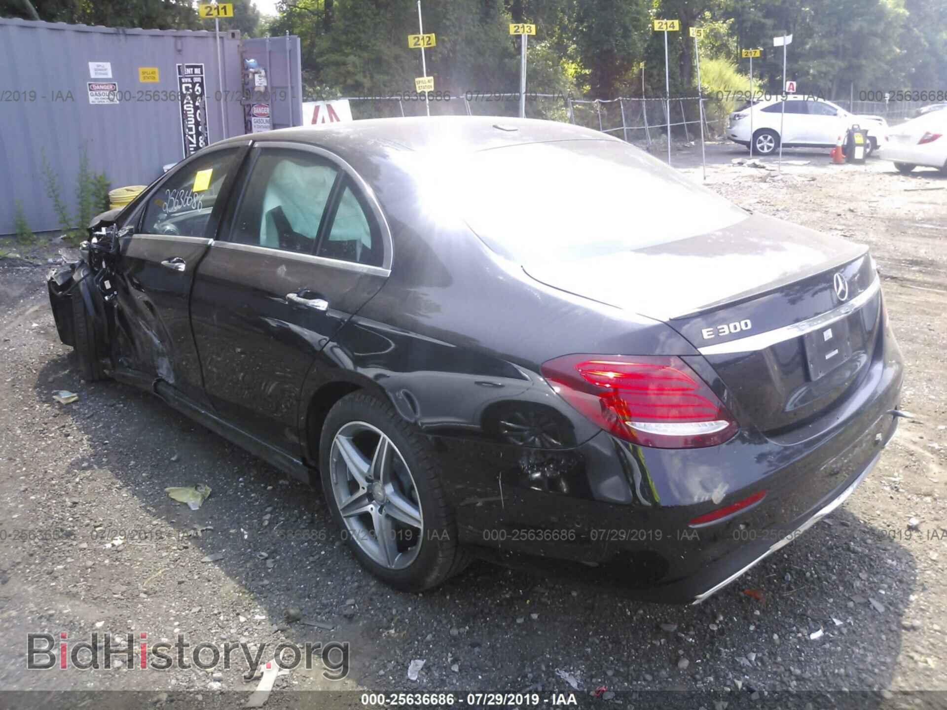2017 MERCEDES-BENZ E - VIN: WDDZF4KB7HA055326 - Фото 3