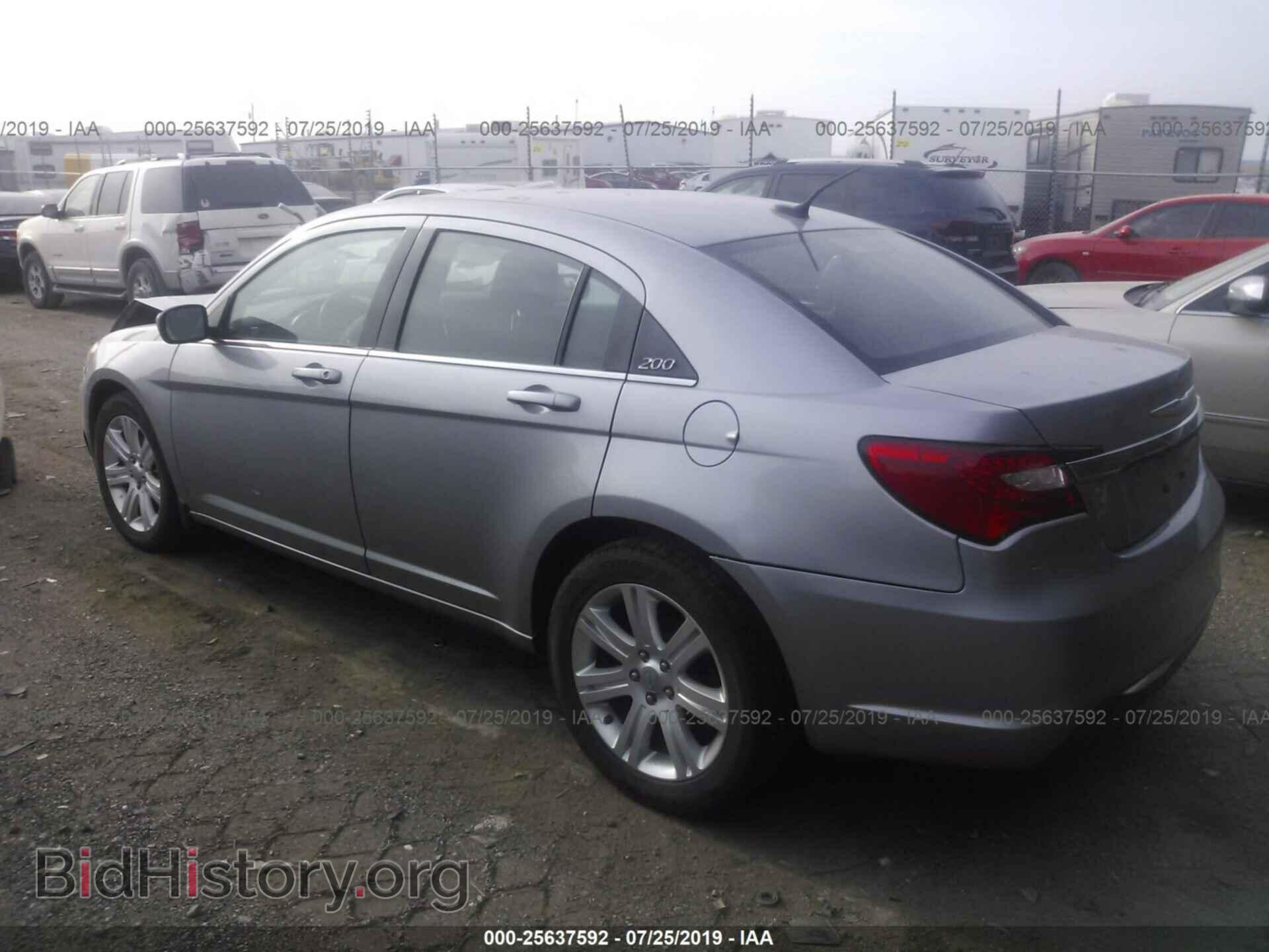 2013 CHRYSLER 200 - VIN: 1C3CCBAB7DN648013 - Photo 3