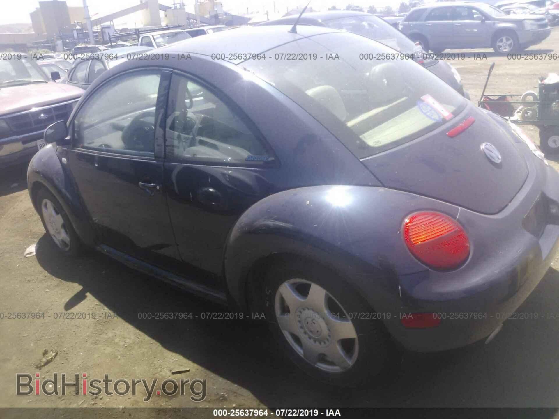 2000 VOLKSWAGEN NEW BEETLE - VIN: 3VWCC21C6YM424149 - Фото 3