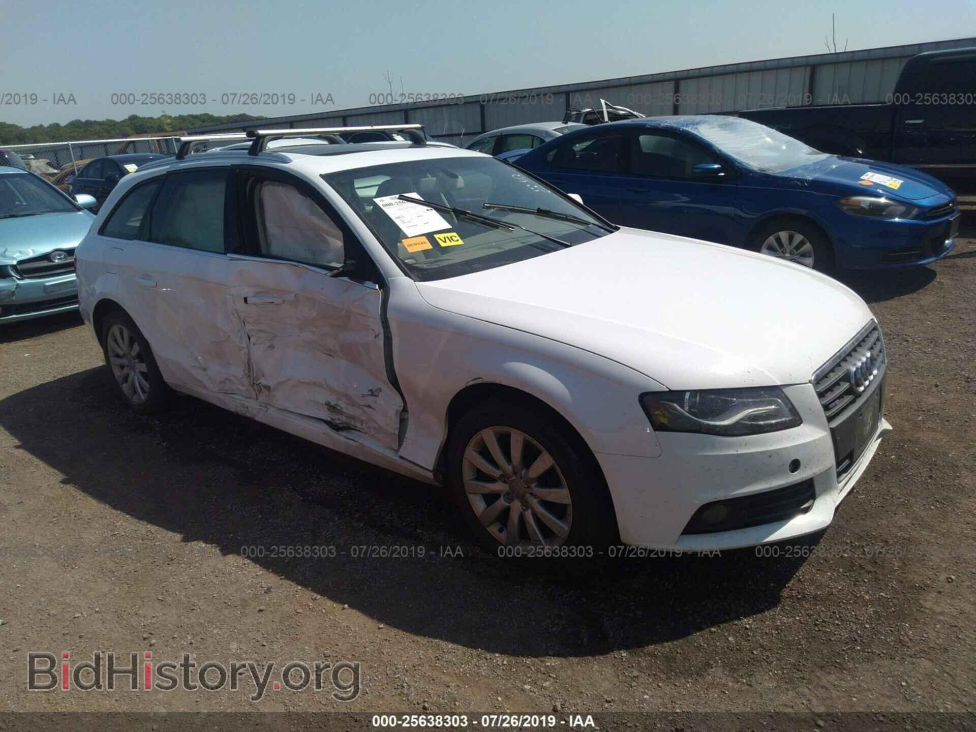 Фотография WAUWFAFL4AA124619 - AUDI A4 2010