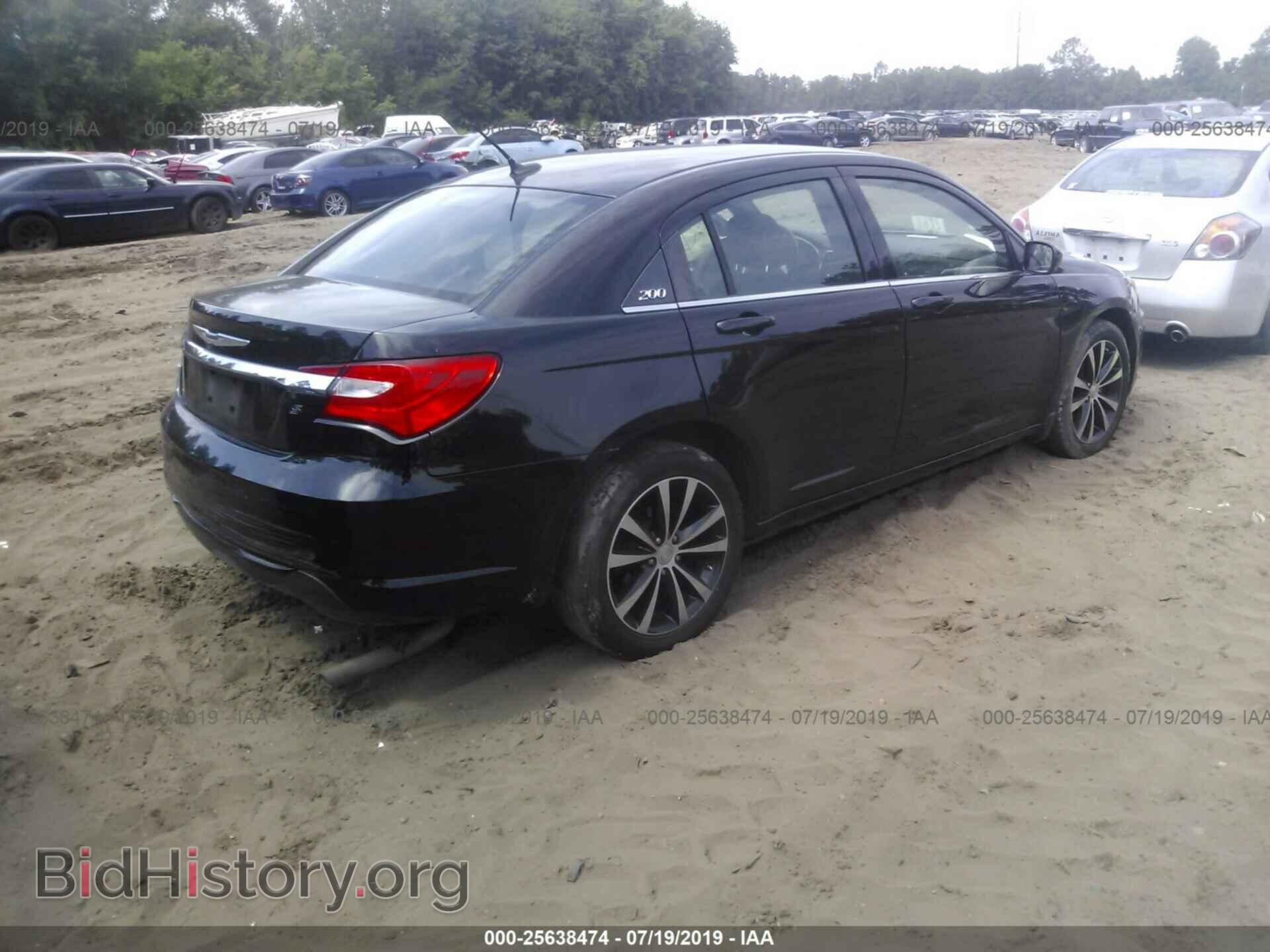 2014 CHRYSLER 200 - VIN: 1C3CCBBB2EN186458 - Фото 4